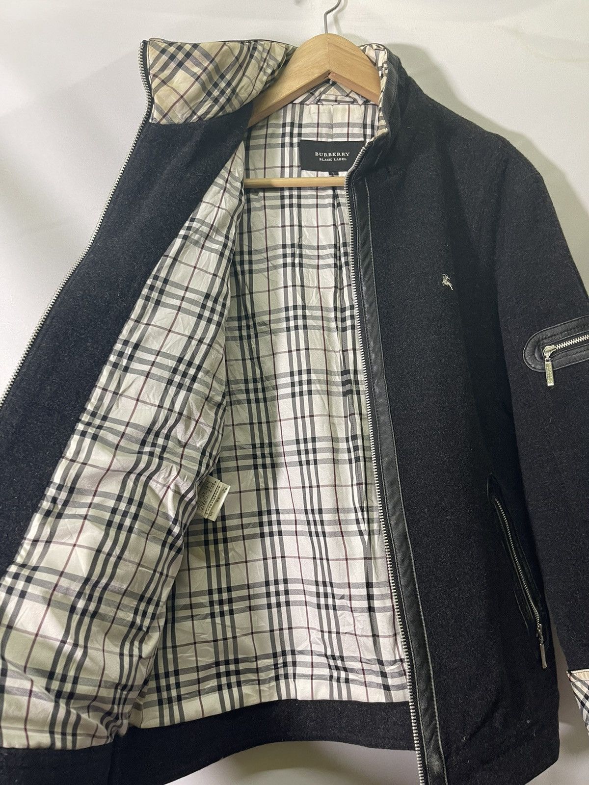 Burberry VINTAGE BURBERRY BLACK LABEL ZIPPER NICE JACKET Size US L / EU 52-54 / 3 - 6 Thumbnail