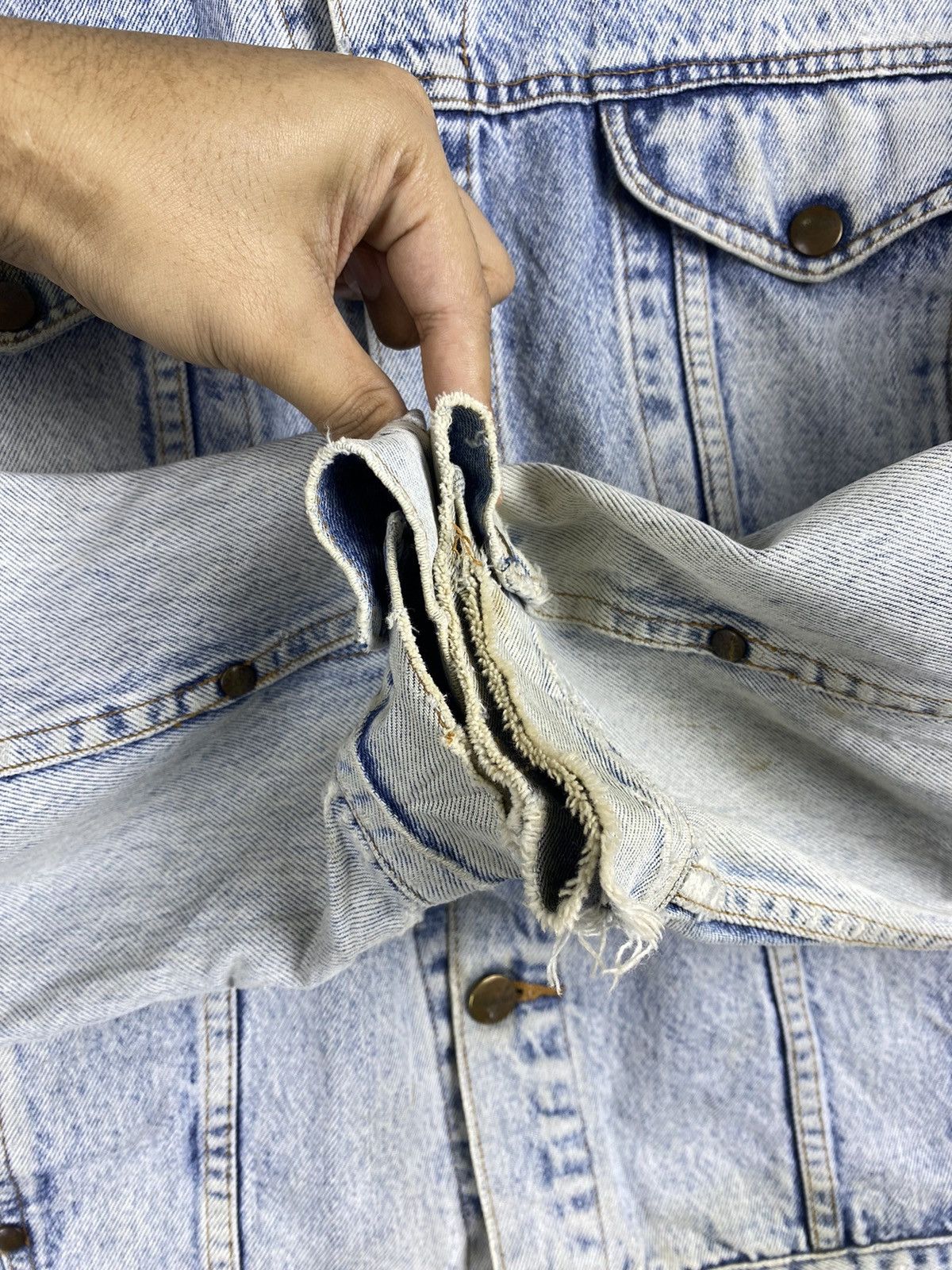 Wrangler GONE 🔥 Vintage 90s Wrangler Acid Wash Truckers Denim Jacket Size US L / EU 52-54 / 3 - 8 Thumbnail