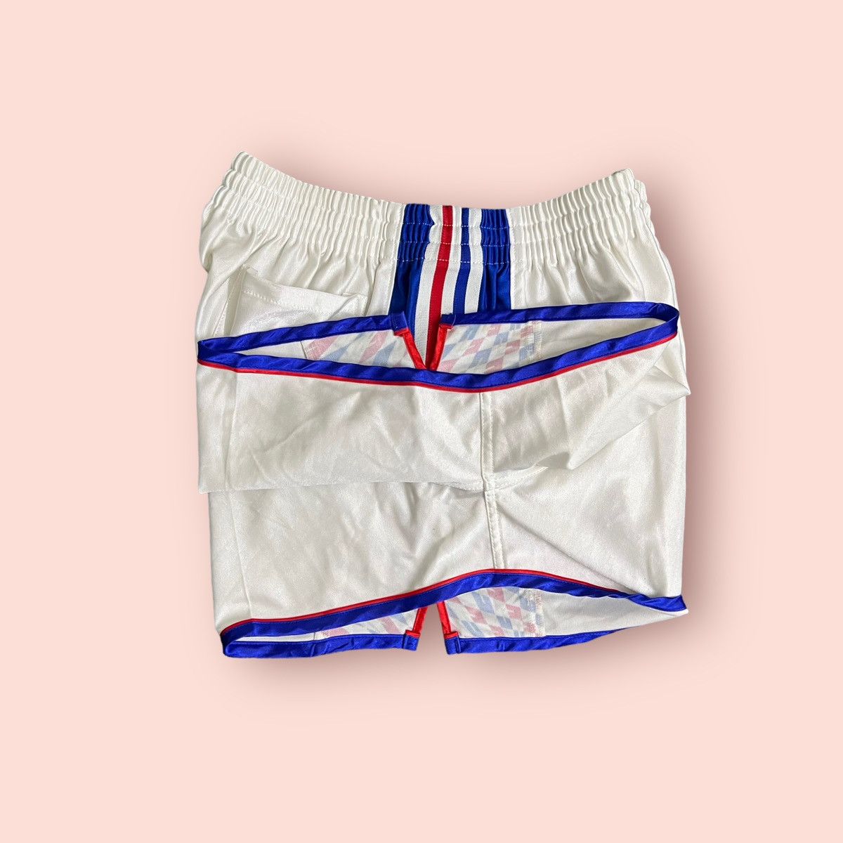 Adidas VINTAGE ADIDAS X DESCENTE RETRO SOCCER SHORTS Size US 31 - 8 Thumbnail