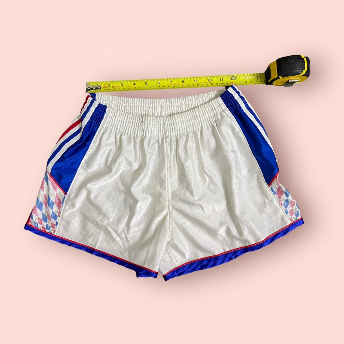 Adidas VINTAGE ADIDAS X DESCENTE RETRO SOCCER SHORTS Size US 31 - 14 Thumbnail