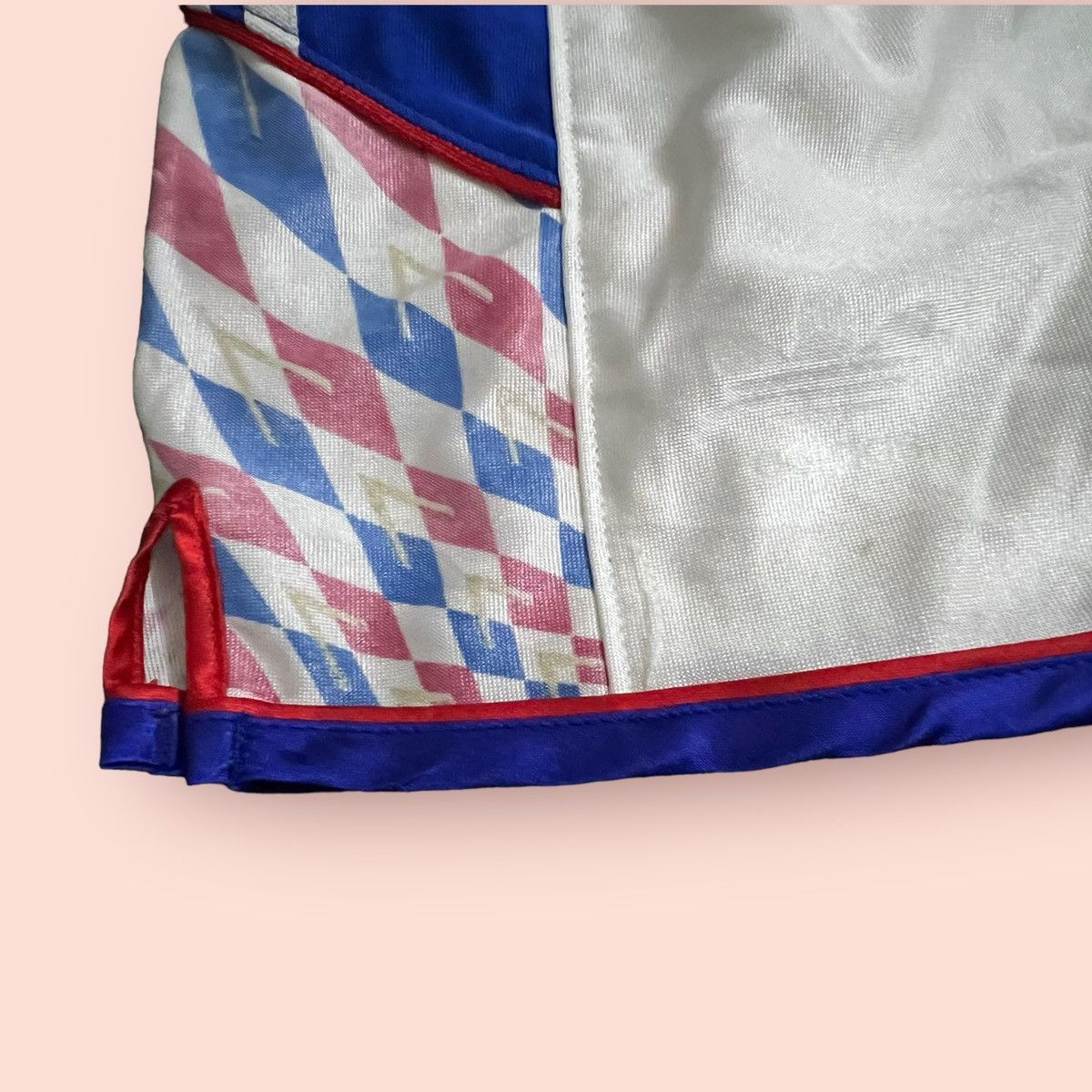 Adidas VINTAGE ADIDAS X DESCENTE RETRO SOCCER SHORTS Size US 31 - 3 Thumbnail
