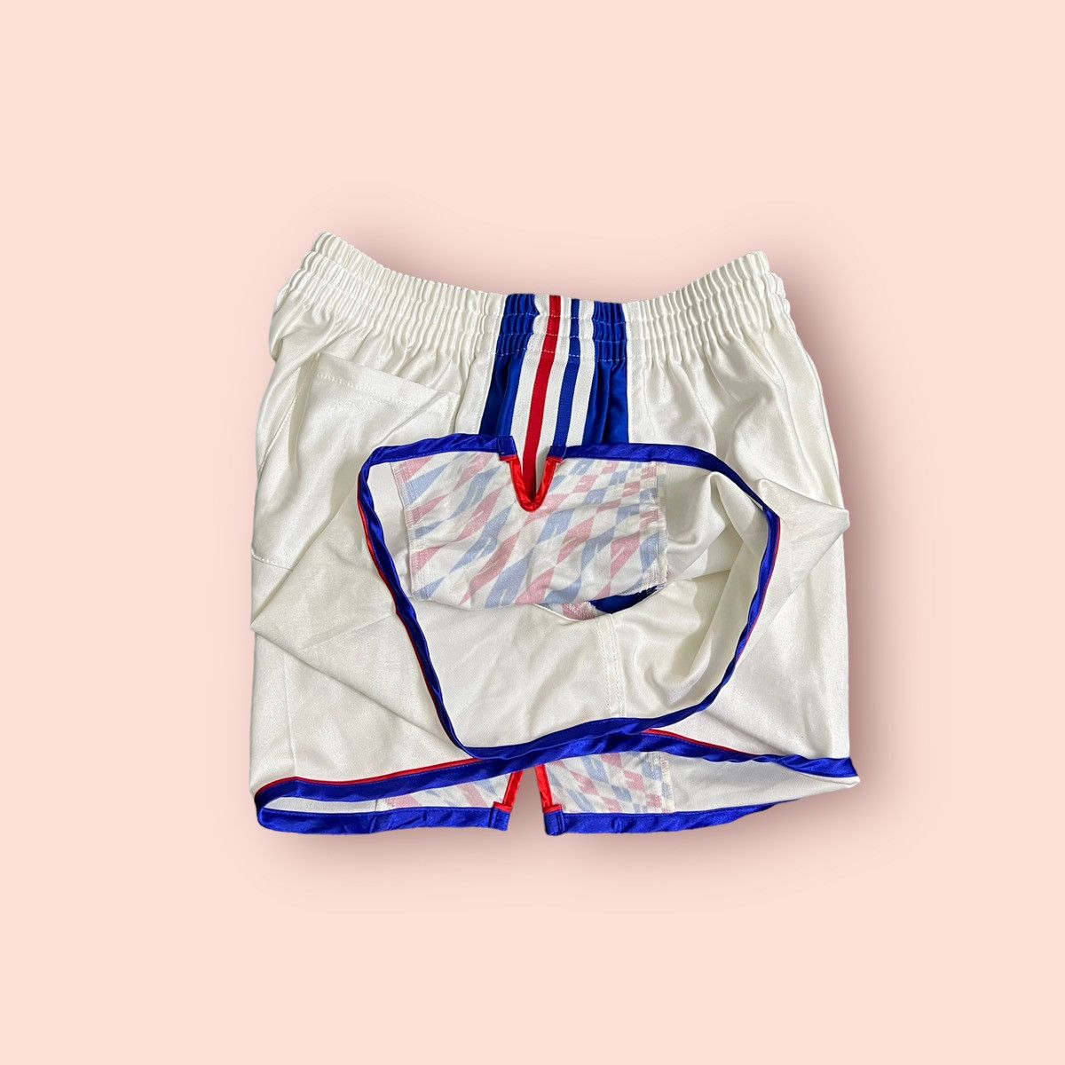 Adidas VINTAGE ADIDAS X DESCENTE RETRO SOCCER SHORTS Size US 31 - 9 Thumbnail
