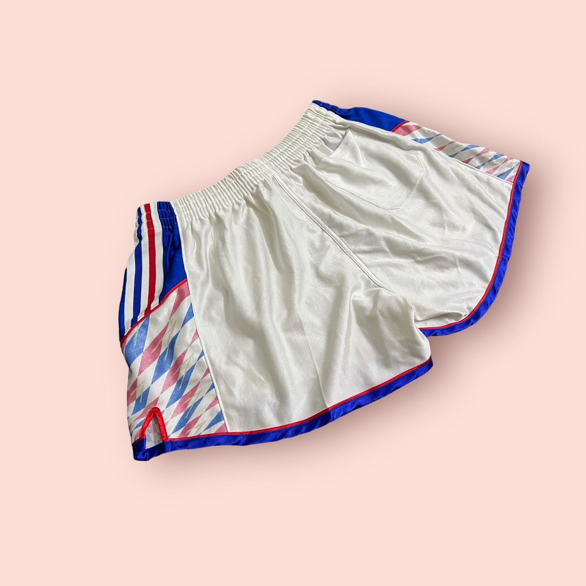 Adidas VINTAGE ADIDAS X DESCENTE RETRO SOCCER SHORTS Size US 31 - 6 Thumbnail