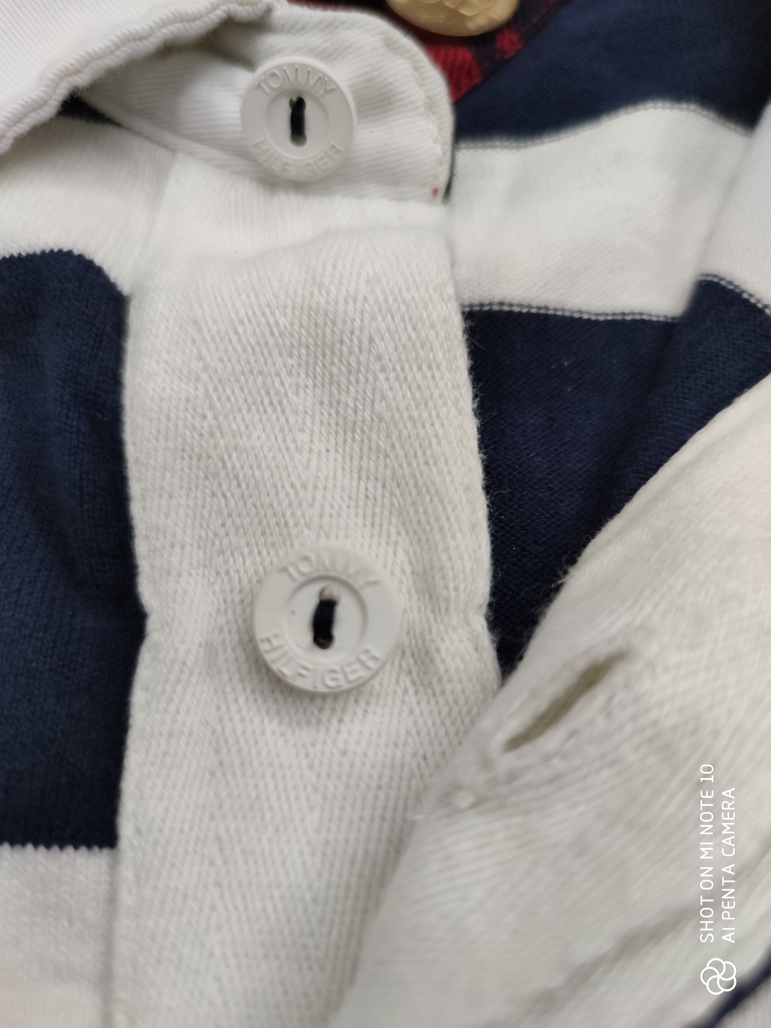 Tommy Hilfiger Vintage Tommy Hilfiger Polo Shirt Rugby Shirt Size US XL / EU 56 / 4 - 6 Thumbnail