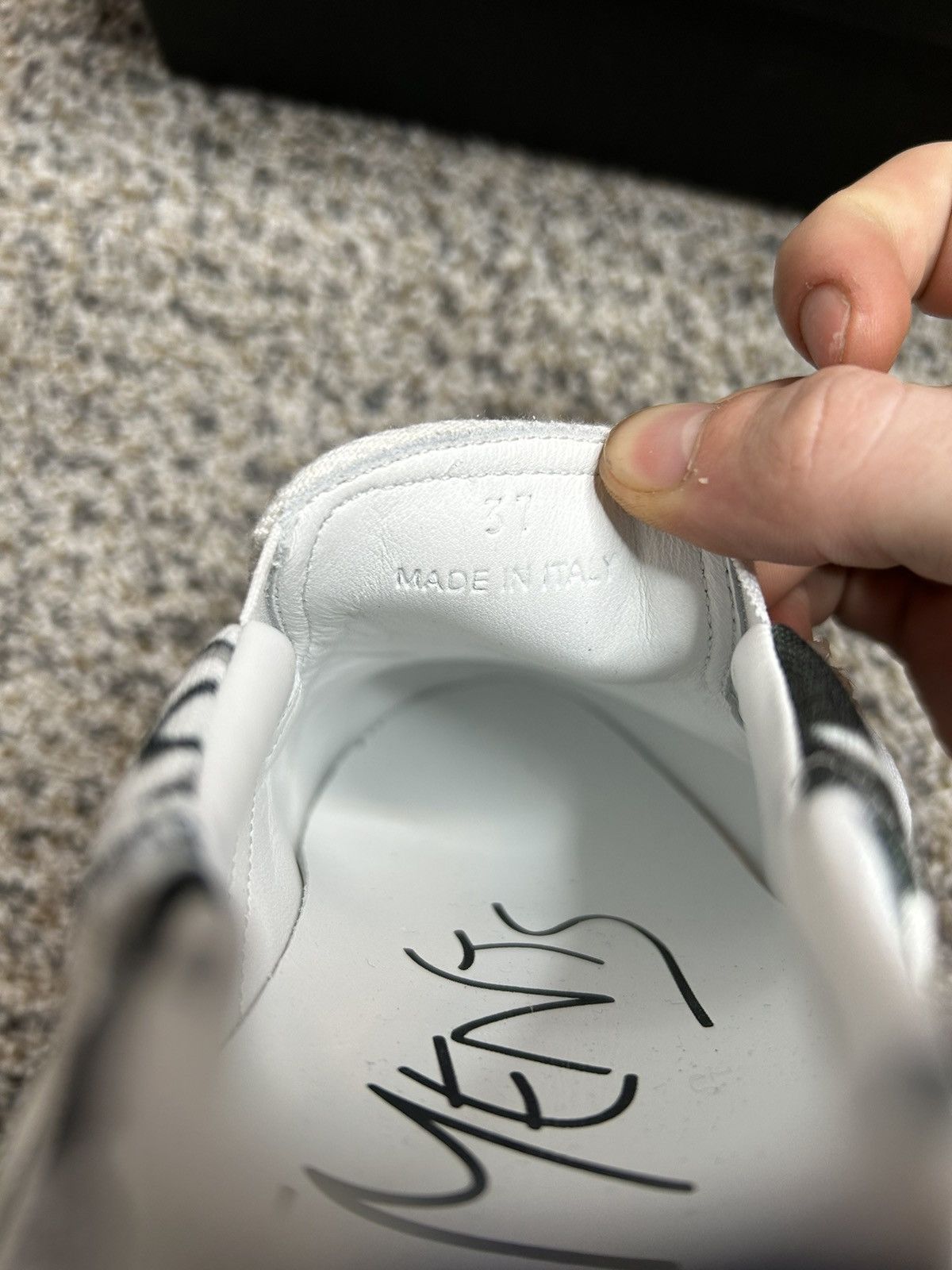 Vetements Vetements graffiti slip ons size 4 Size US 5 / EU 37 - 7 Thumbnail