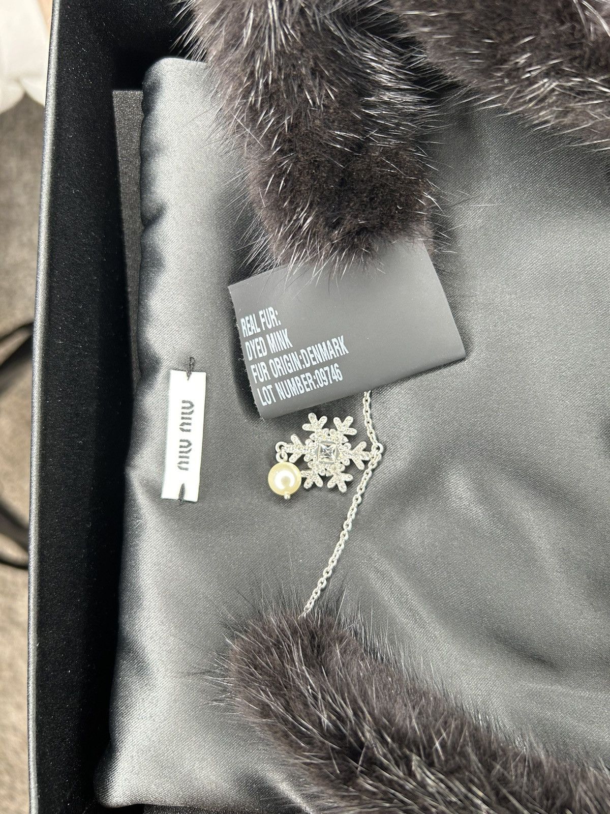 Miu Miu Miu Miu Mink and crystal necklace Size ONE SIZE - 2 Thumbnail