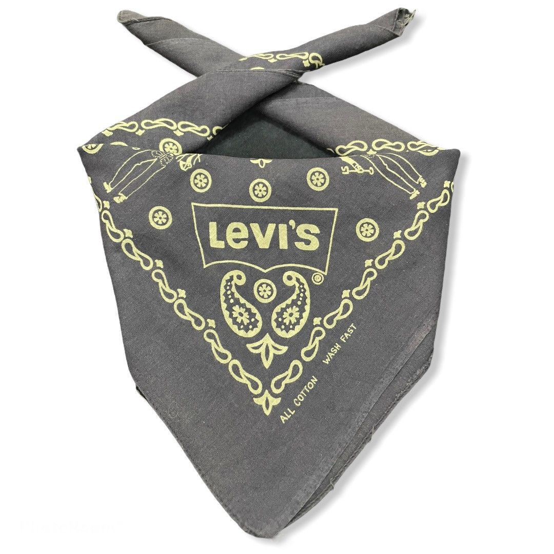 Levi's × Other × Vintage Levis handkercheif / Bandana / scarf Size ONE SIZE - 1 Thumbnail
