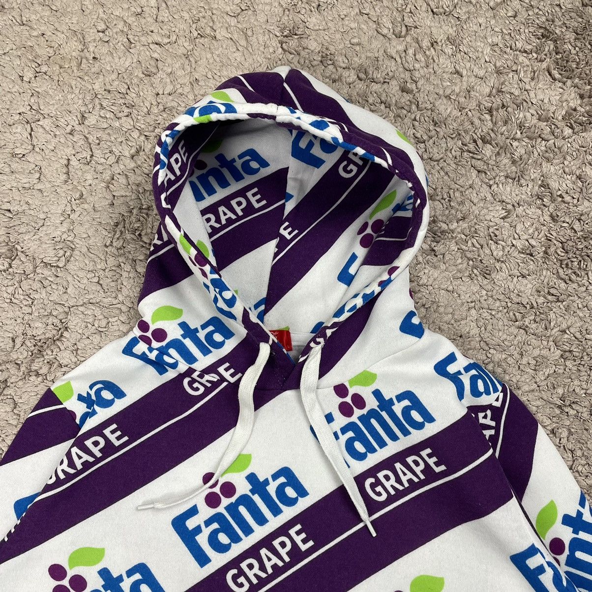 Vintage CocaCola Fanta Grape Fullprint Hoodie Size US M / EU 48-50 / 2 - 8 Thumbnail