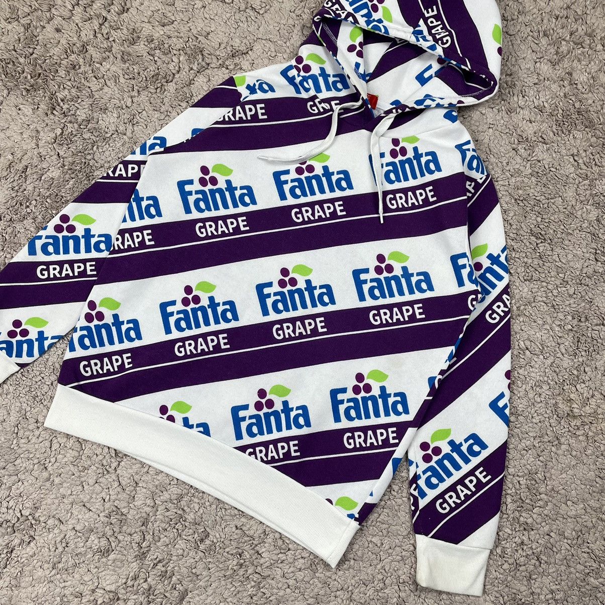 Vintage CocaCola Fanta Grape Fullprint Hoodie Size US M / EU 48-50 / 2 - 4 Thumbnail