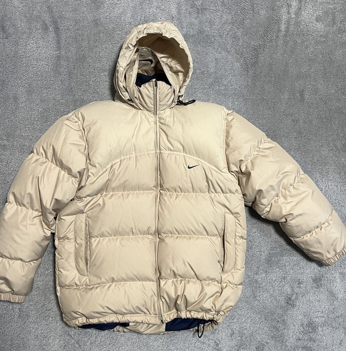 Cream nike hot sale puffer jacket