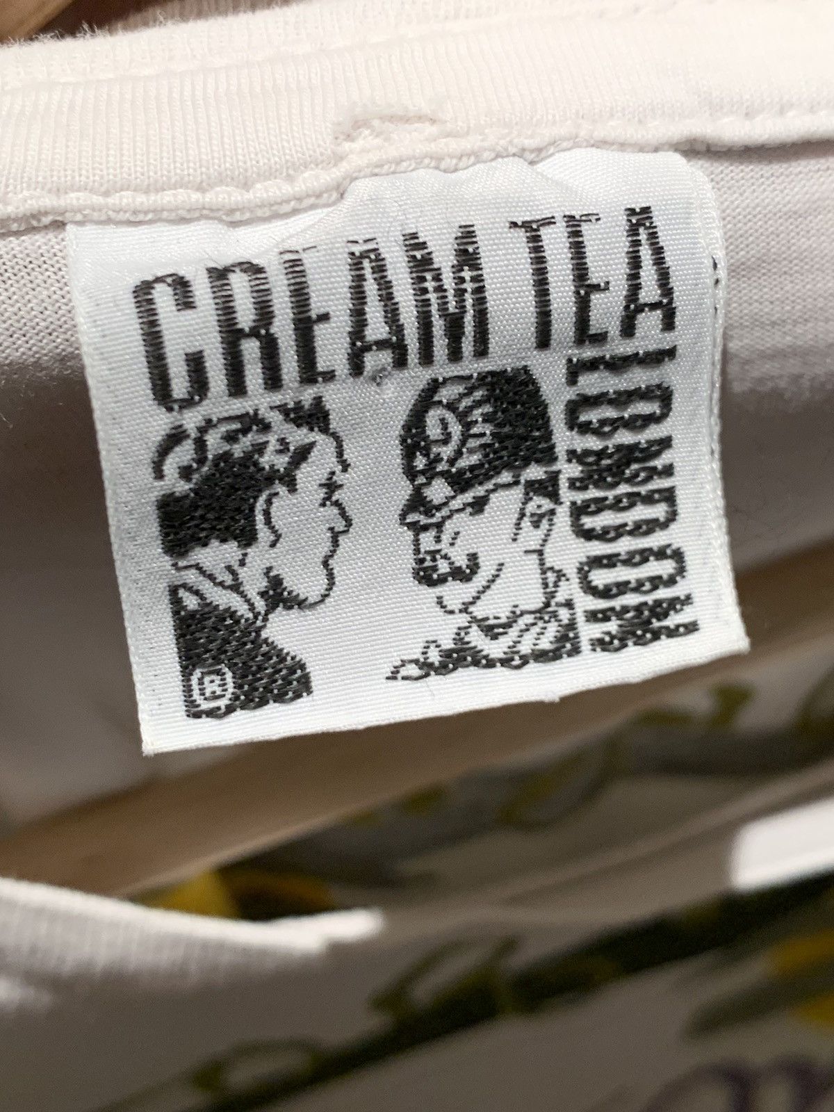 Vintage RARE* Vintage 80s Cream Tea London Art Single Stitch T-Shirt Size US L / EU 52-54 / 3 - 8 Thumbnail