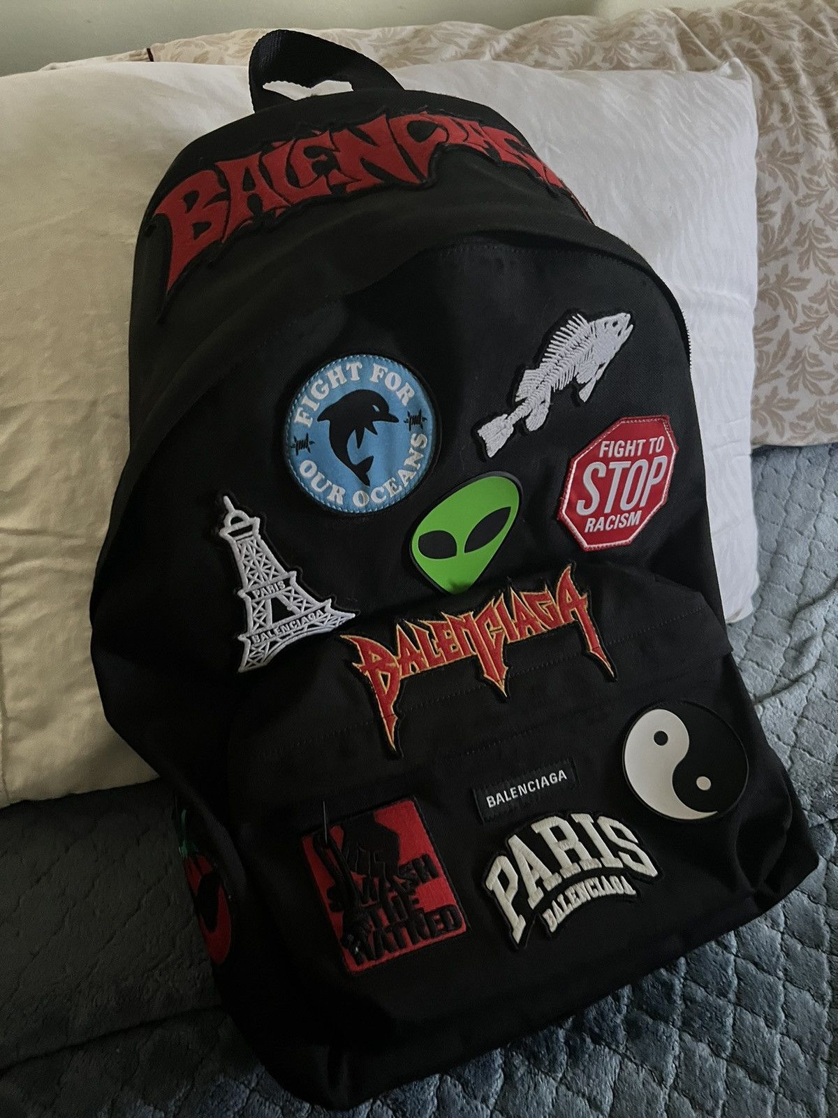 BALENCIAGA EXPLORER