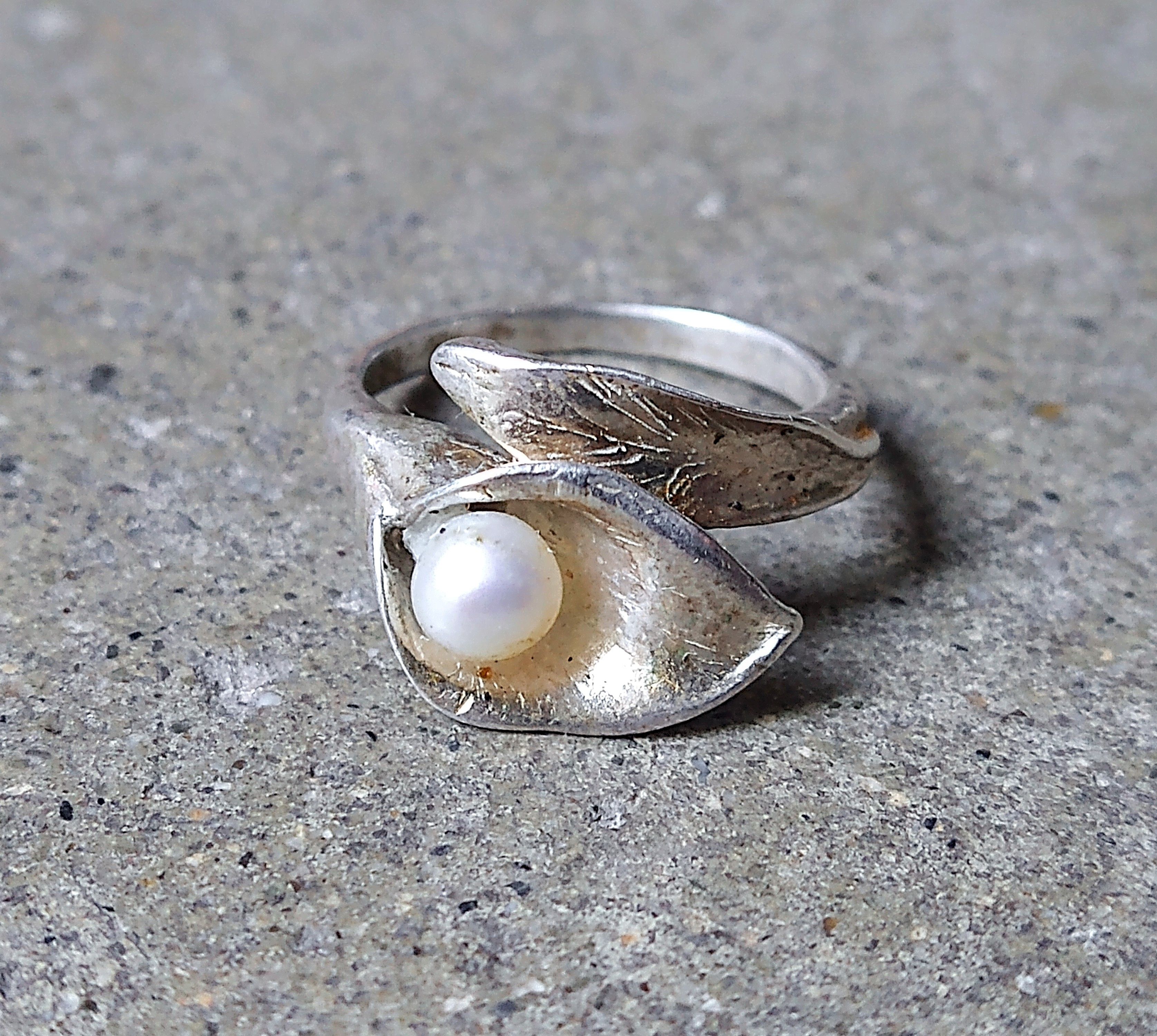 Jewelry Vintage Sterling Silver Ring Pearl Size 6.75 Lily Flower Size ONE SIZE - 2 Thumbnail
