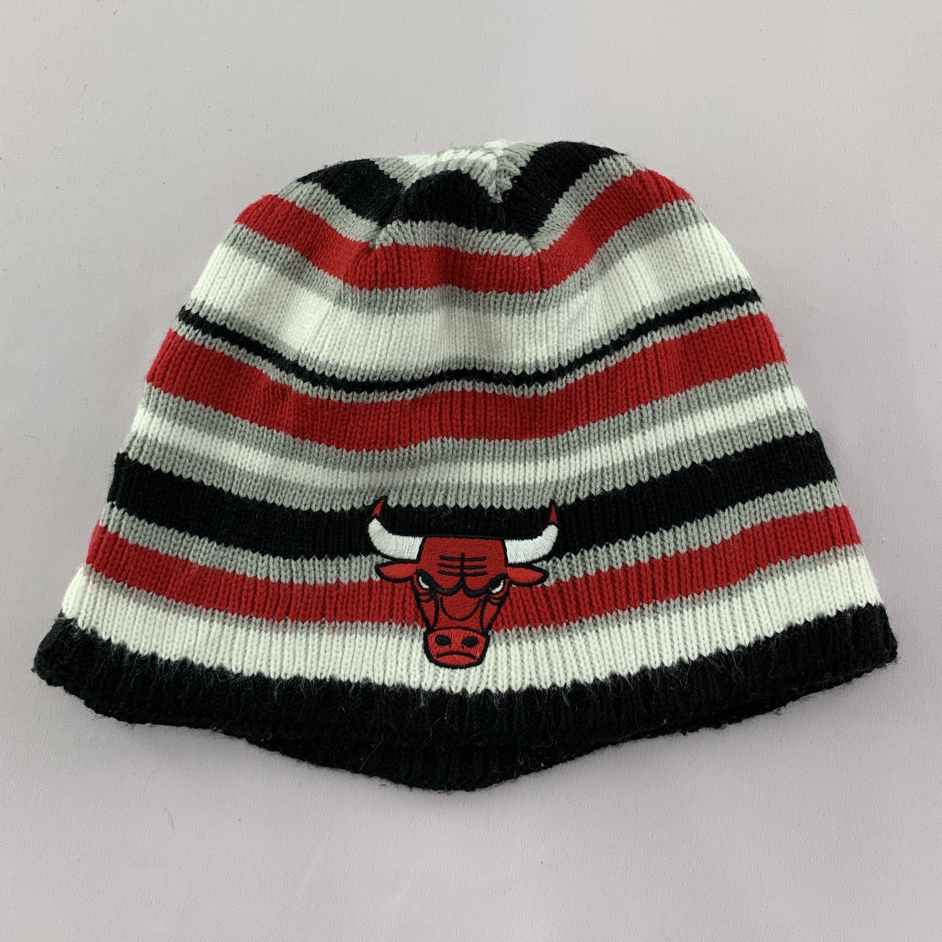NBA Chicago Bulls x NBA Beanie Hat Striped Size ONE SIZE - 1 Thumbnail