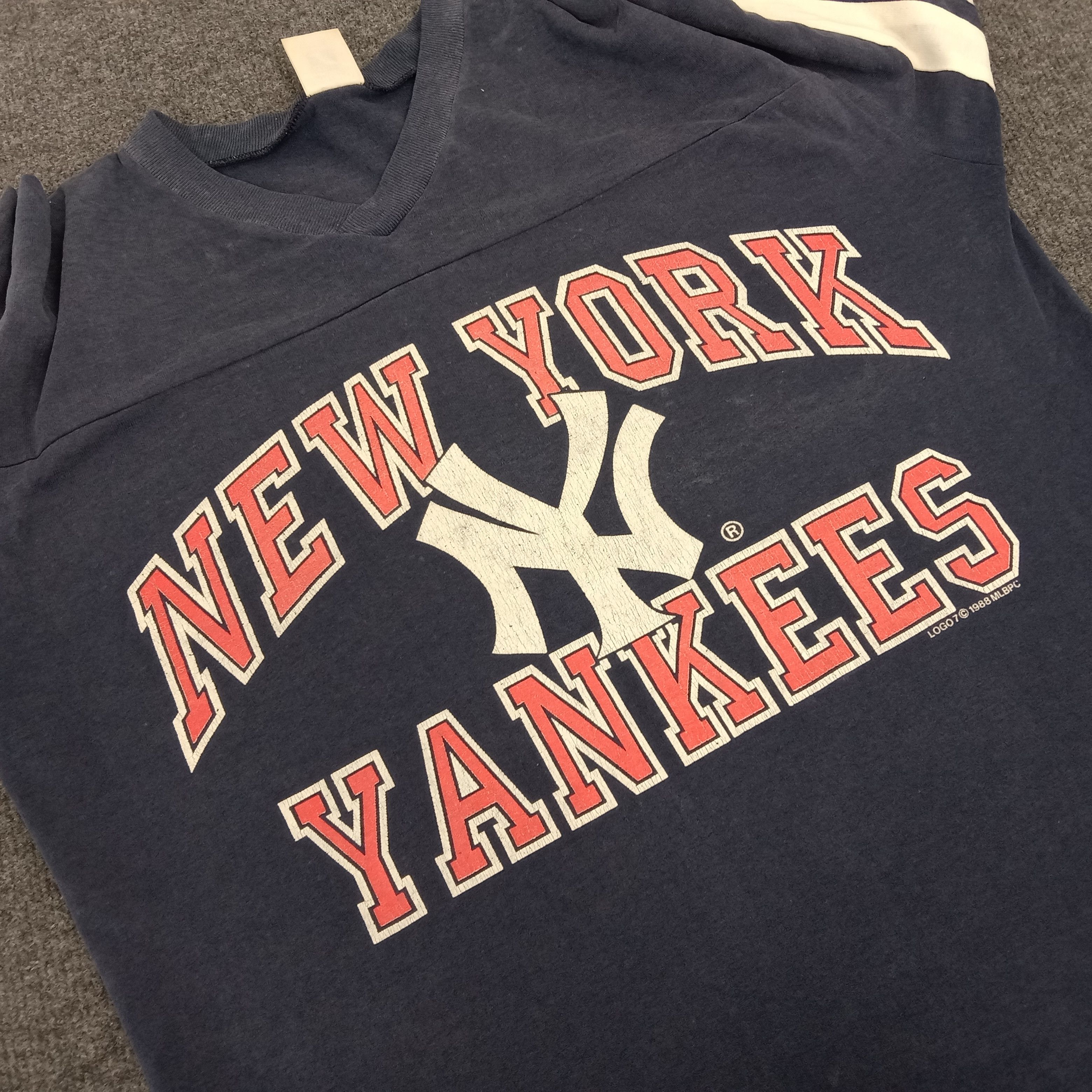 Logo 7 New York Yankees MLB American Baseball Tshirt Size US L / EU 52-54 / 3 - 2 Thumbnail