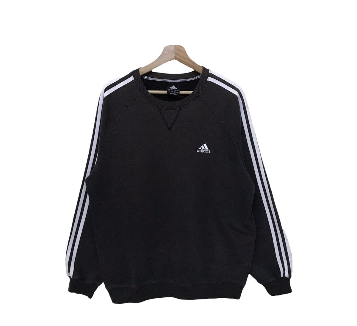 Adidas Vintage Adidas Streetwear Sweatshirt Size US M / EU 48-50 / 2 - 1 Thumbnail