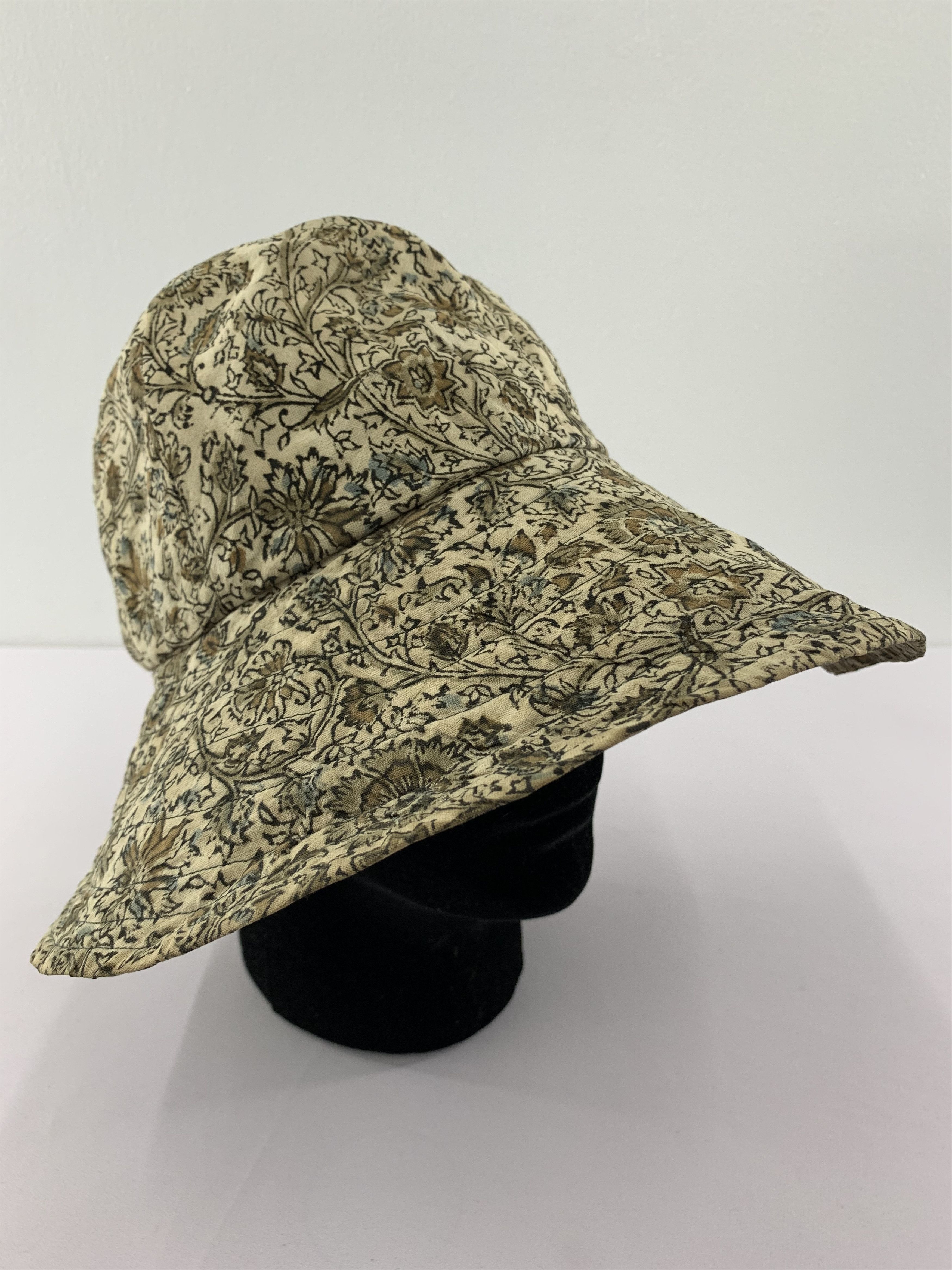 Japanese Brand Vintage 90s Bucket Hat Flowers Design - SS1037 Size ONE SIZE - 3 Thumbnail