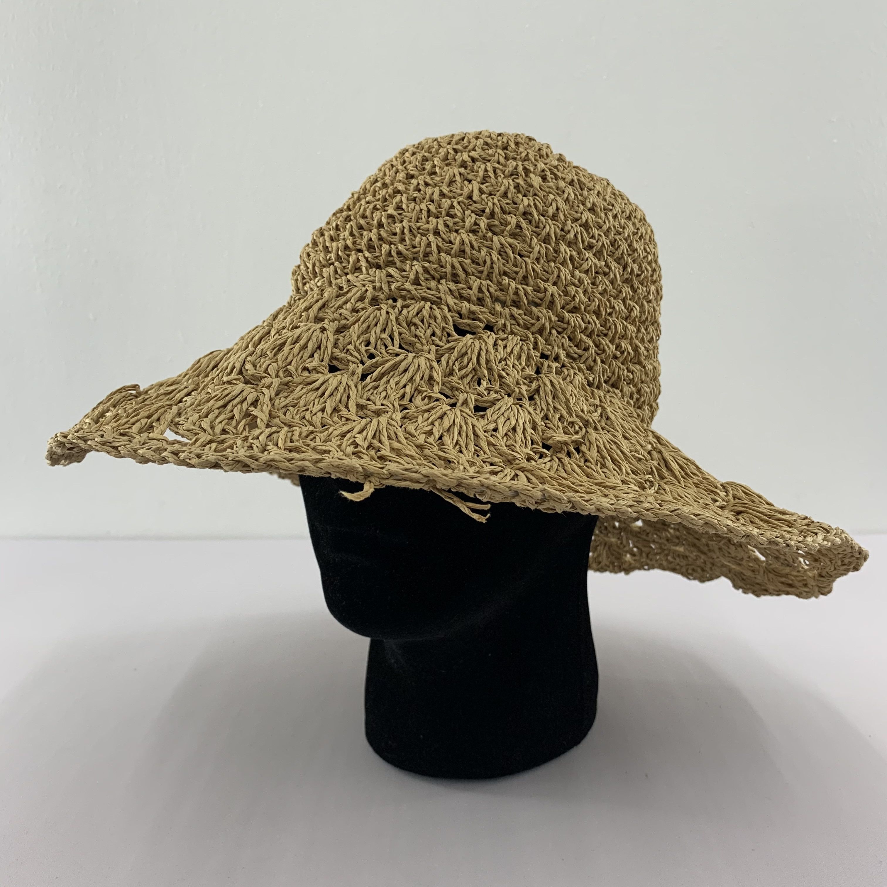 Handmade Vintage Handmade Straw Hats - S2041 Size ONE SIZE - 3 Thumbnail