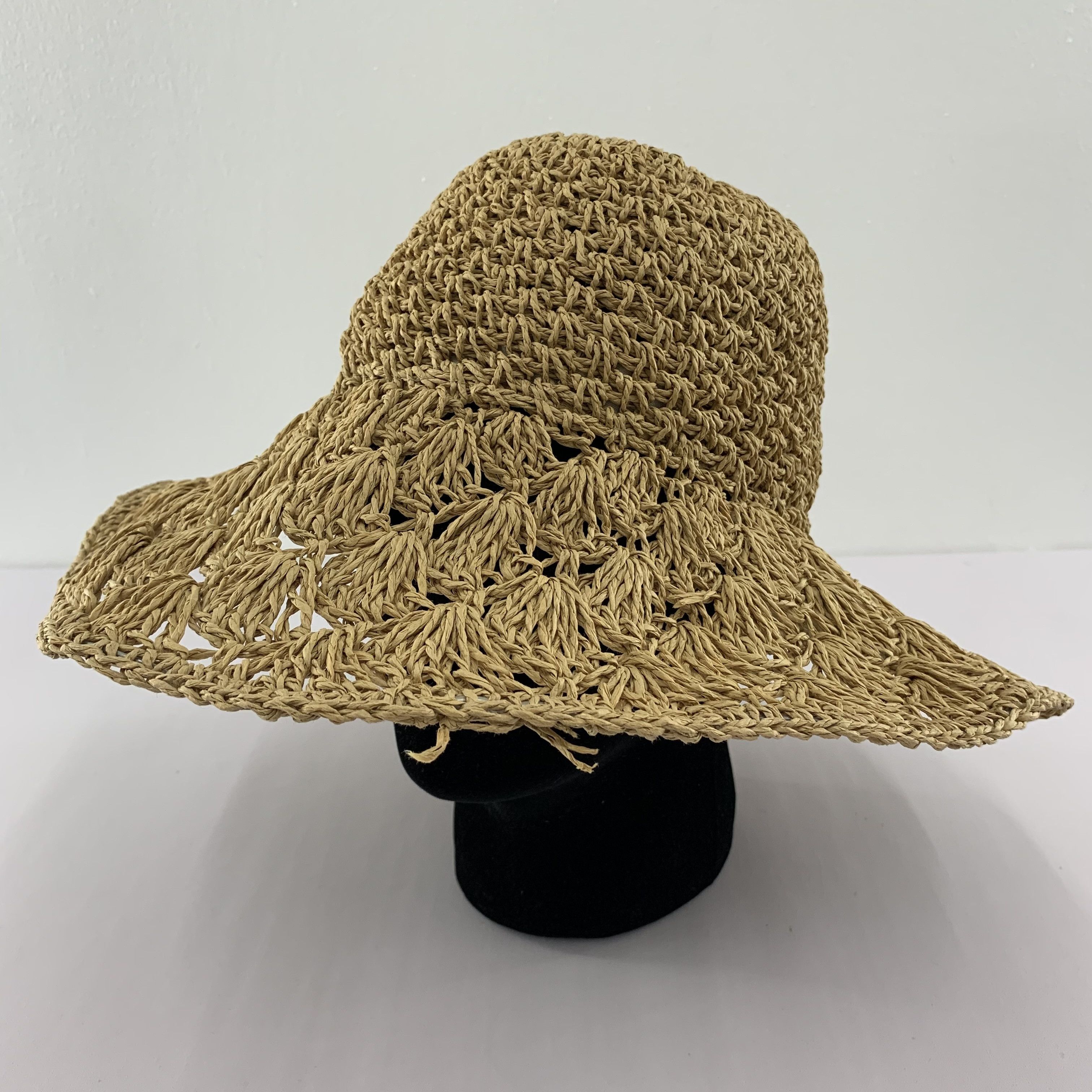 Handmade Vintage Handmade Straw Hats - S2041 Size ONE SIZE - 4 Thumbnail