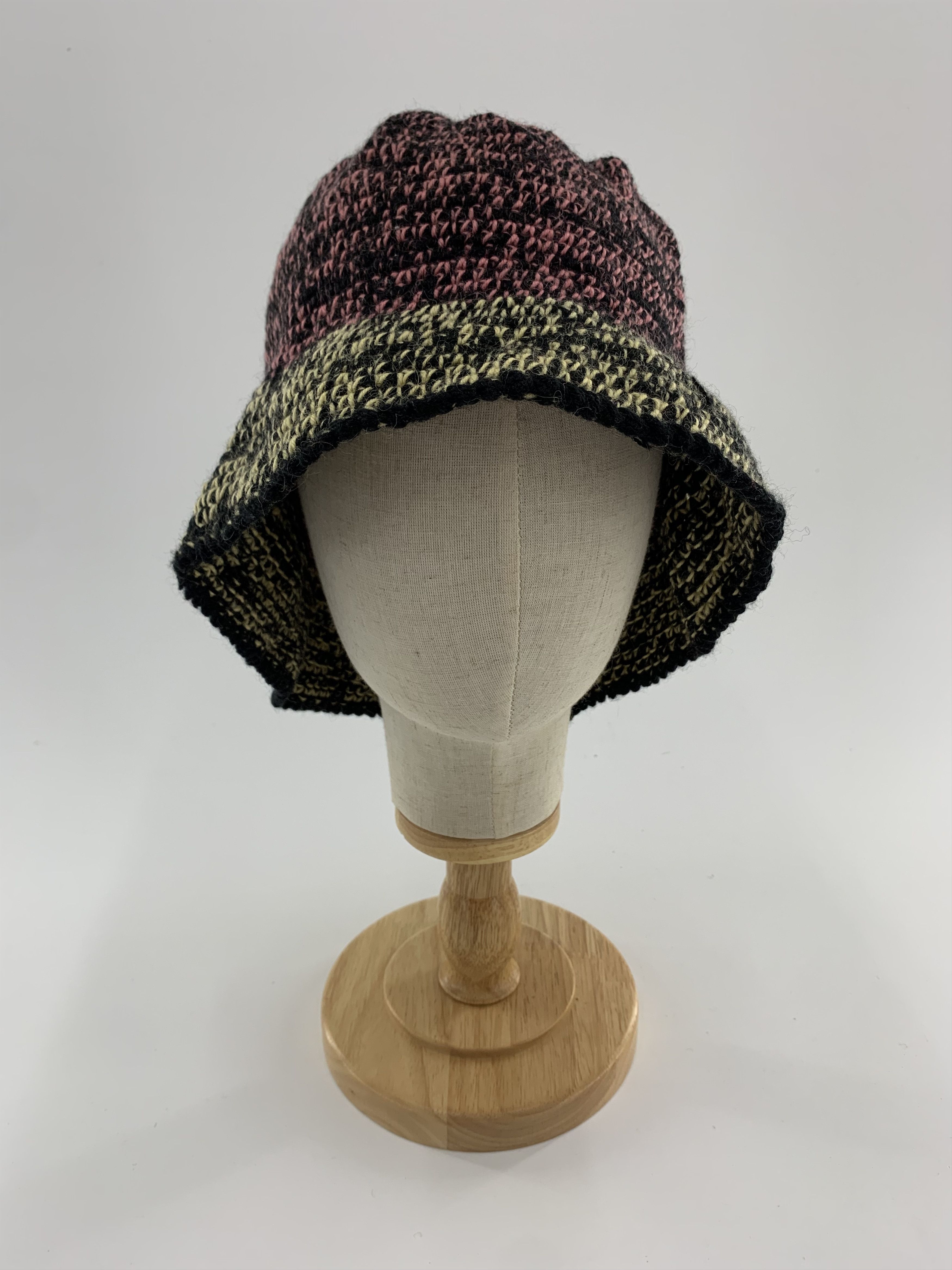 image of Unknown Knit Bucket Hat Multicolor - B3042, Women's