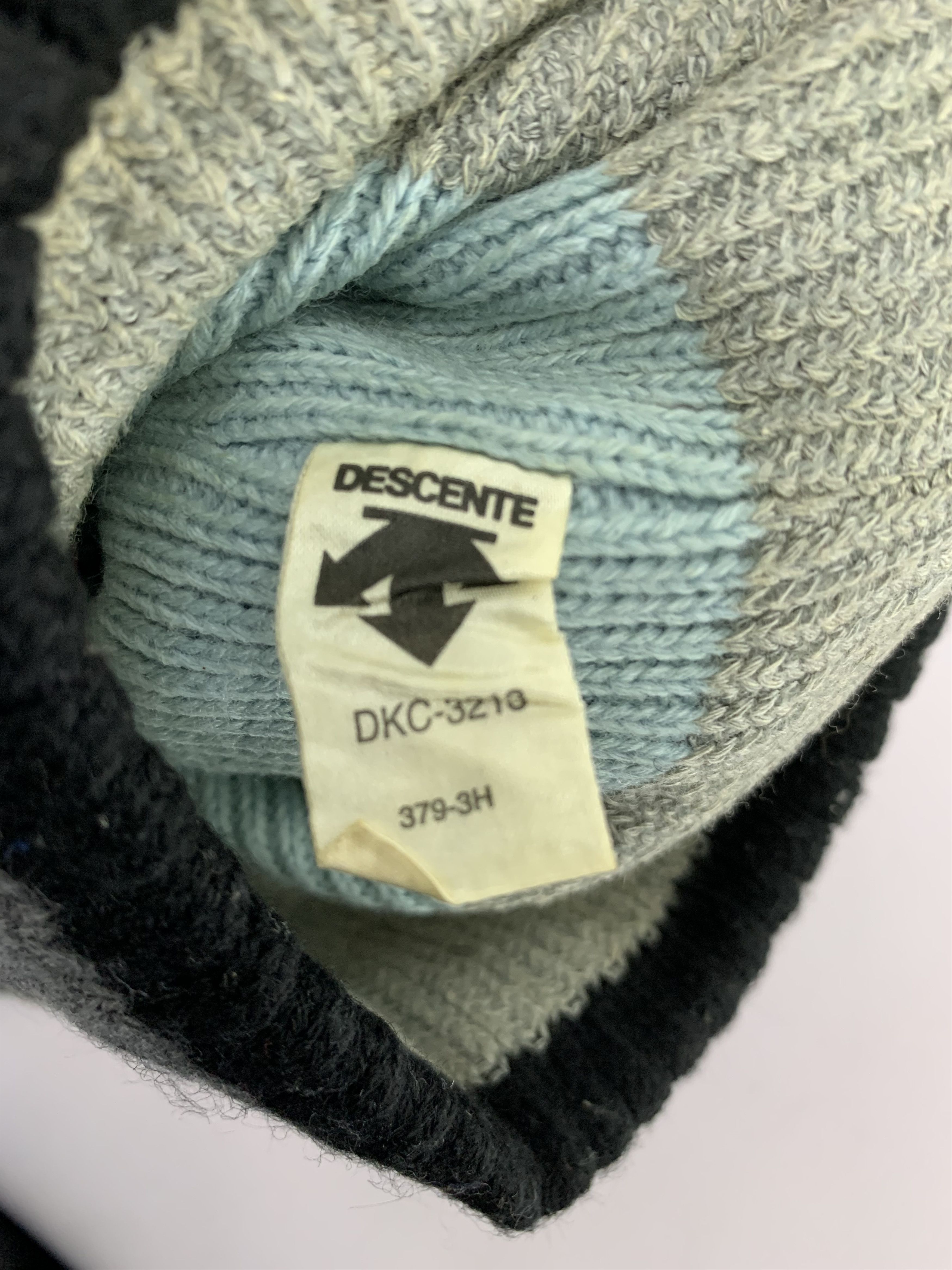 Descente Descente Beanie Striped Grey Size ONE SIZE - 6 Thumbnail