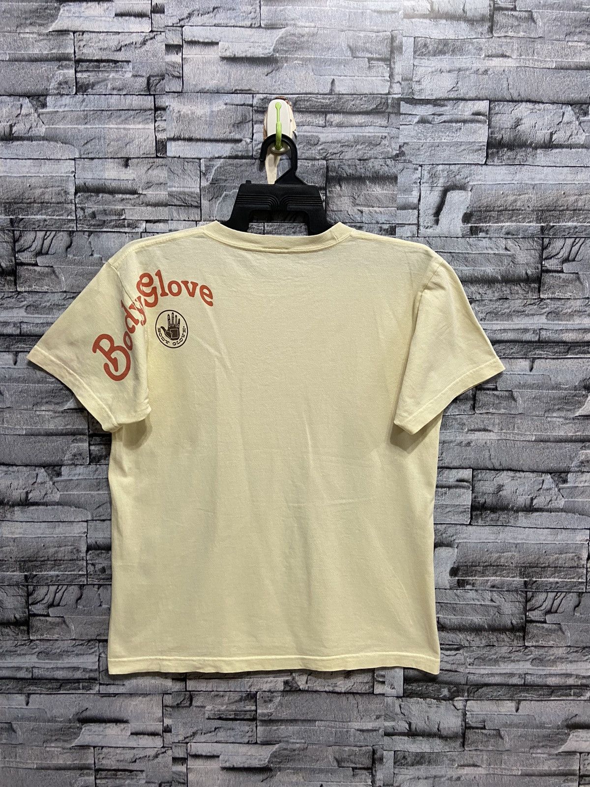 Body Glove Vintage Body Glove t shirt big design surf Size US M / EU 48-50 / 2 - 6 Thumbnail