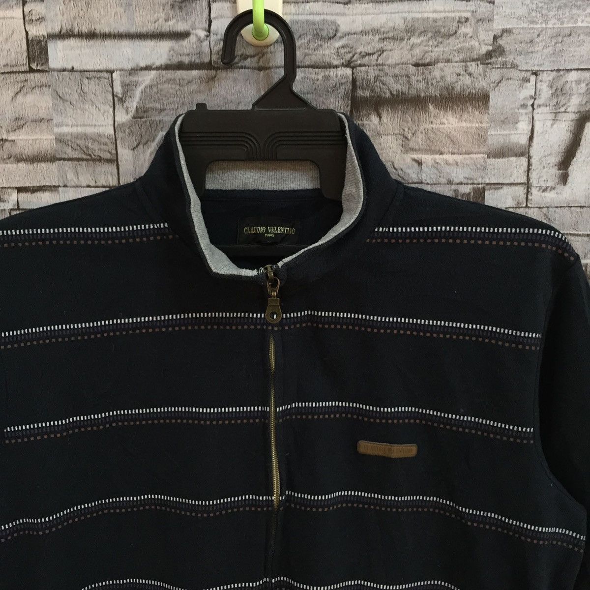 Valentino Vintage Claudio Valentino Paris sweatshirt stripe size L Size US L / EU 52-54 / 3 - 3 Thumbnail