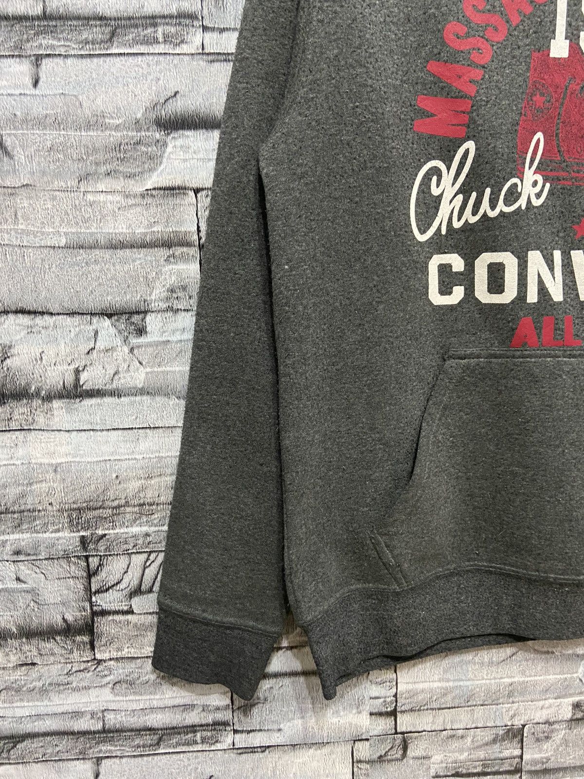 Converse Vintage Converse hoodie big logo shoes spell out Size US M / EU 48-50 / 2 - 5 Thumbnail