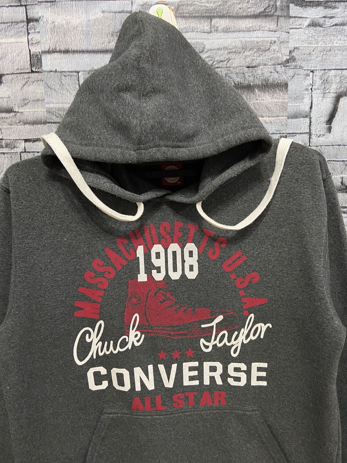 Converse Vintage Converse hoodie big logo shoes spell out Size US M / EU 48-50 / 2 - 3 Thumbnail