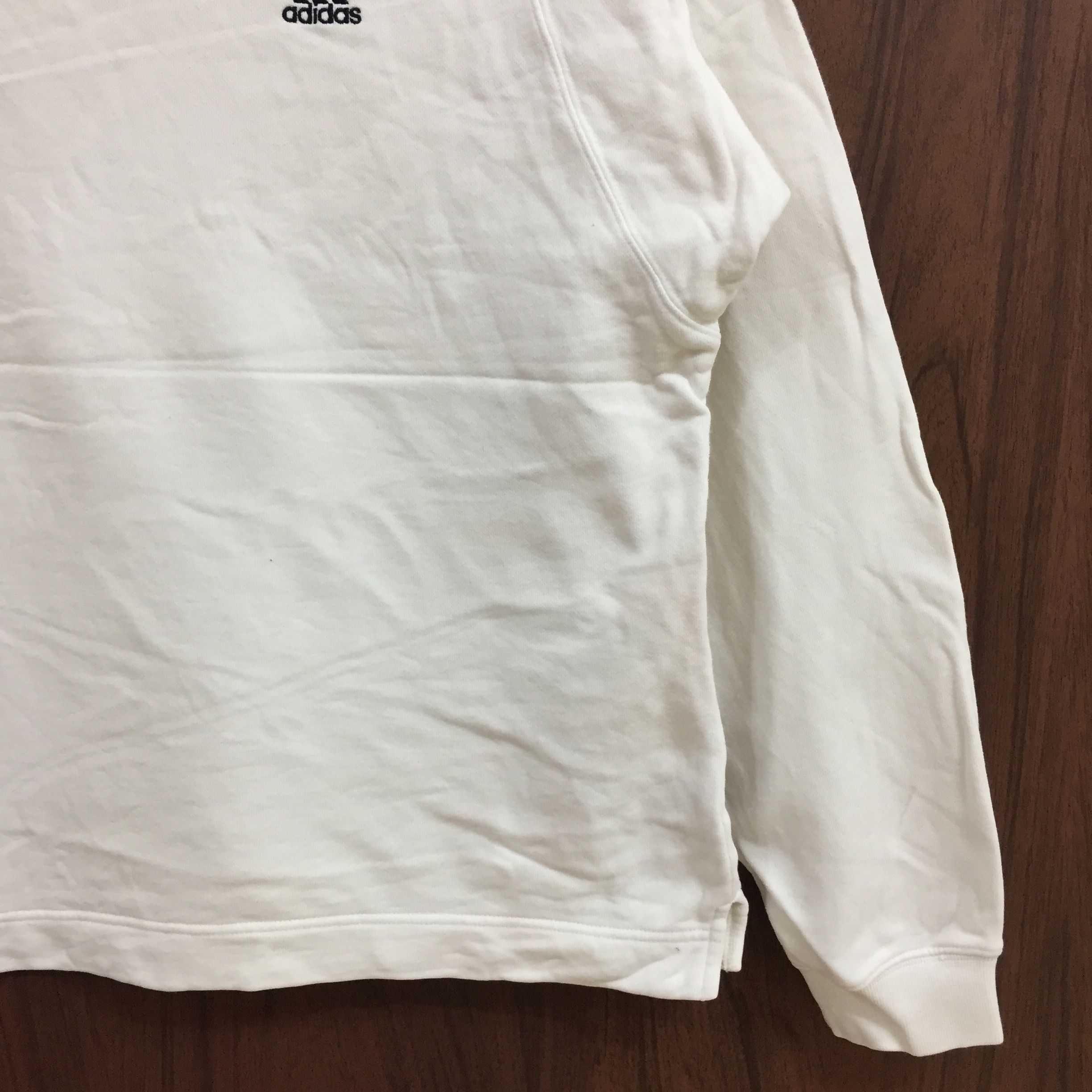 Adidas Vintage ADIDAS sweatshirt embroidered equipment logo size L Size US L / EU 52-54 / 3 - 6 Thumbnail