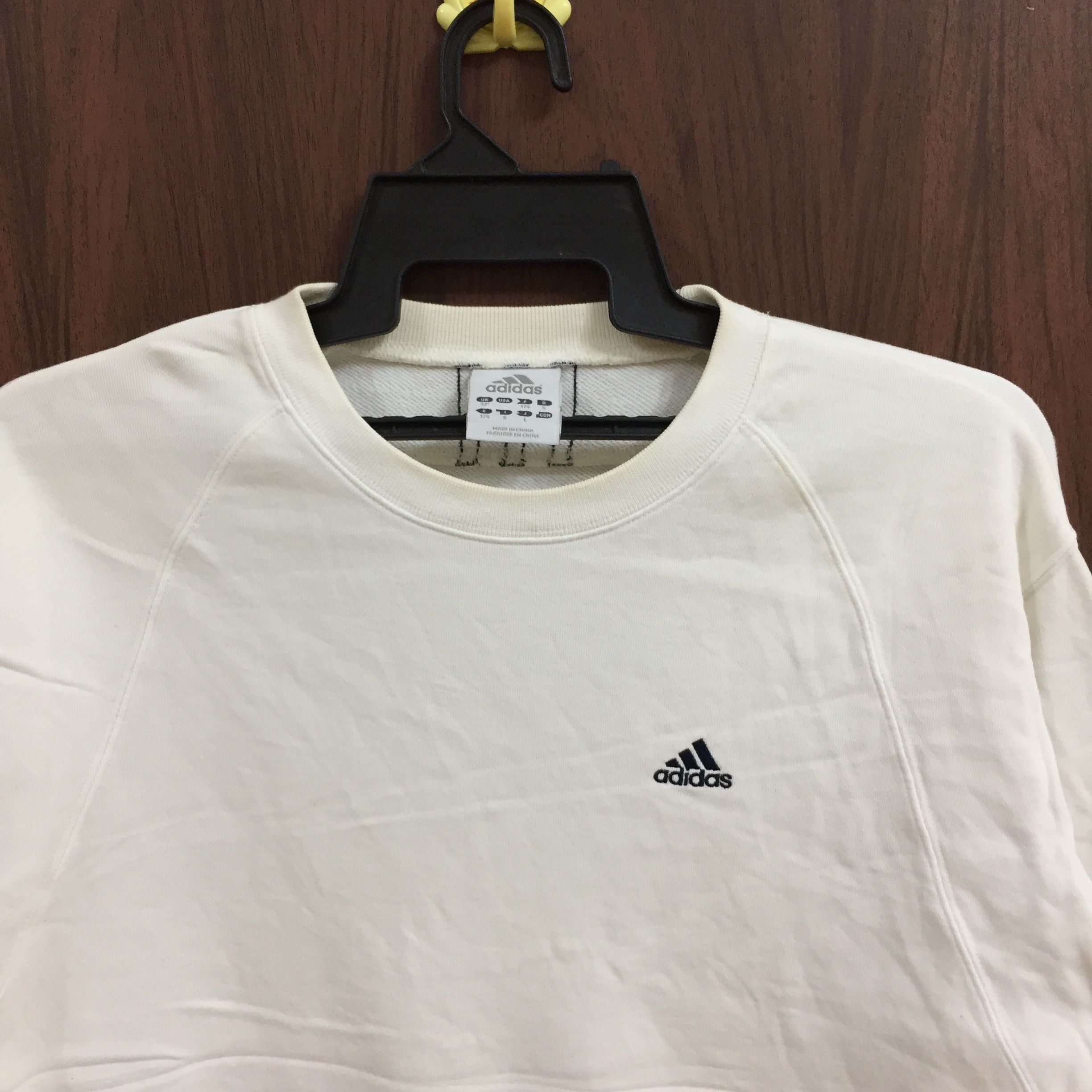 Adidas Vintage ADIDAS sweatshirt embroidered equipment logo size L Size US L / EU 52-54 / 3 - 3 Thumbnail