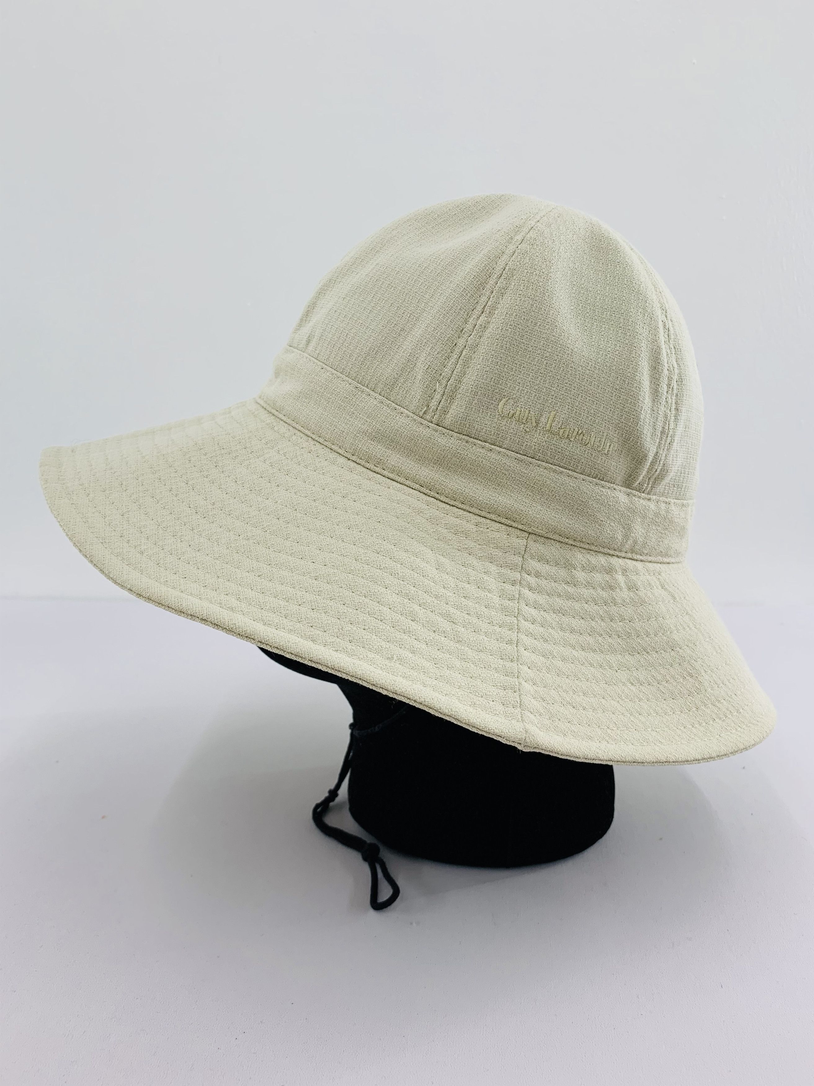 Guy Laroche Bucket Hats - S3021