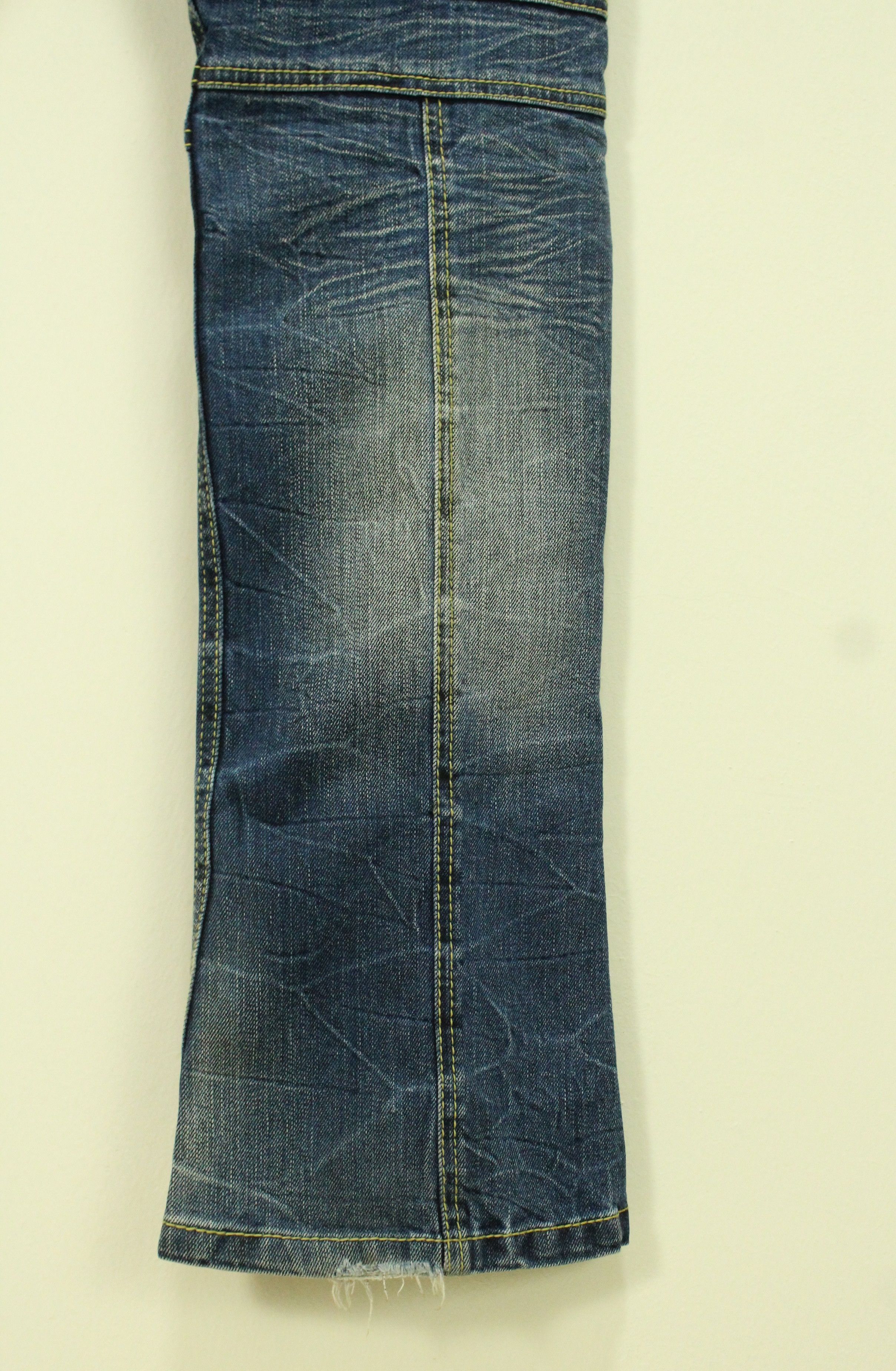 Japanese Brand NICOLE CLUB Denim Zipper Pocket Distressed Style Denim Size US 32 / EU 48 - 10 Thumbnail
