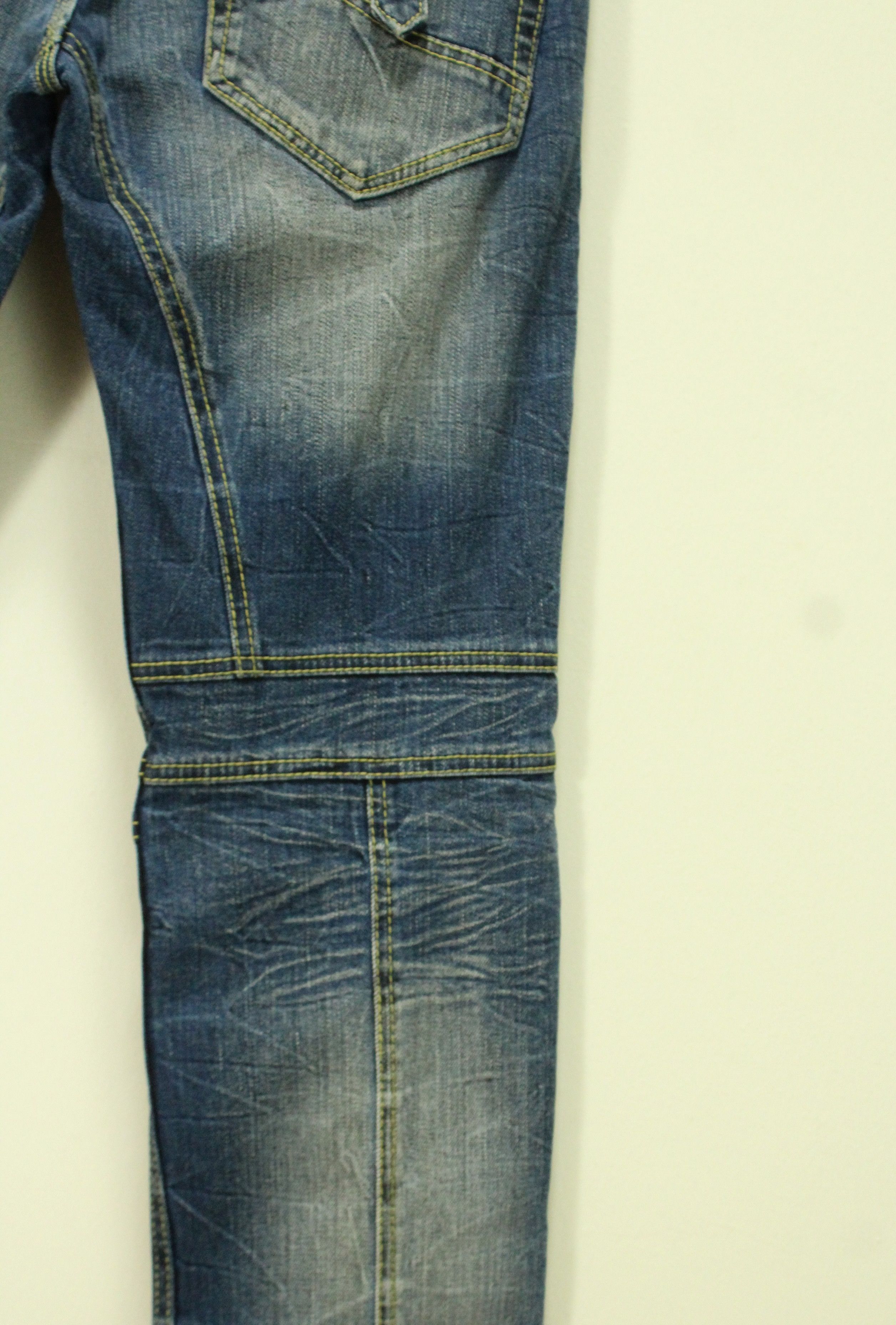 Japanese Brand NICOLE CLUB Denim Zipper Pocket Distressed Style Denim Size US 32 / EU 48 - 9 Thumbnail