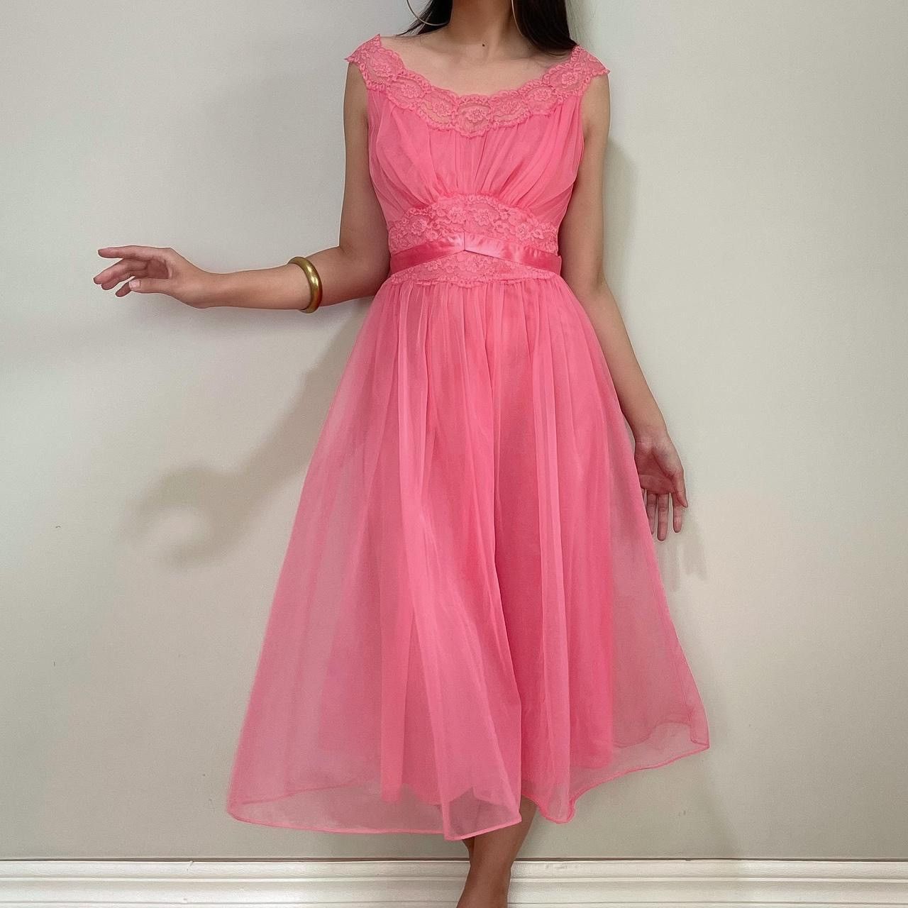 Vintage Vintage 1950's Vanity Fair Hot Pink Nightgown (XS) Size XS / US 0-2 / IT 36-38 - 1 Thumbnail