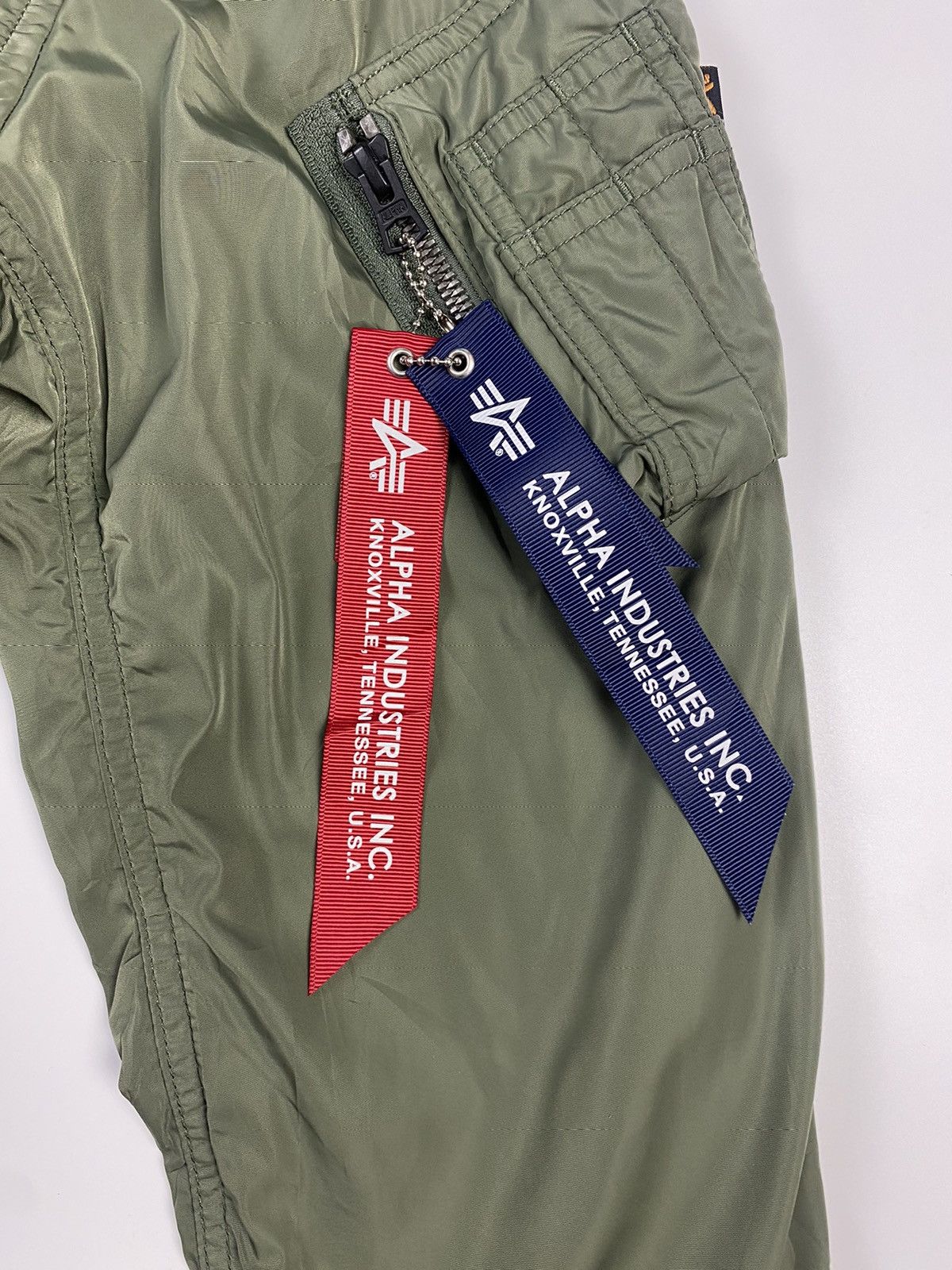 Alpha Industries ARMY ALPHA INDUSTRIES BOMBER JACKET AVIREX JACKET Size US L / EU 52-54 / 3 - 6 Thumbnail
