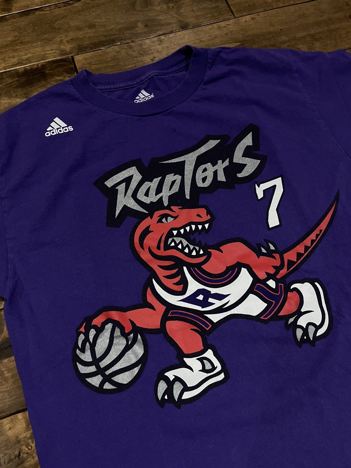 Adidas × NBA × Vintage Vintage Raptors t shirt Size US M / EU 48-50 / 2 - 7 Thumbnail