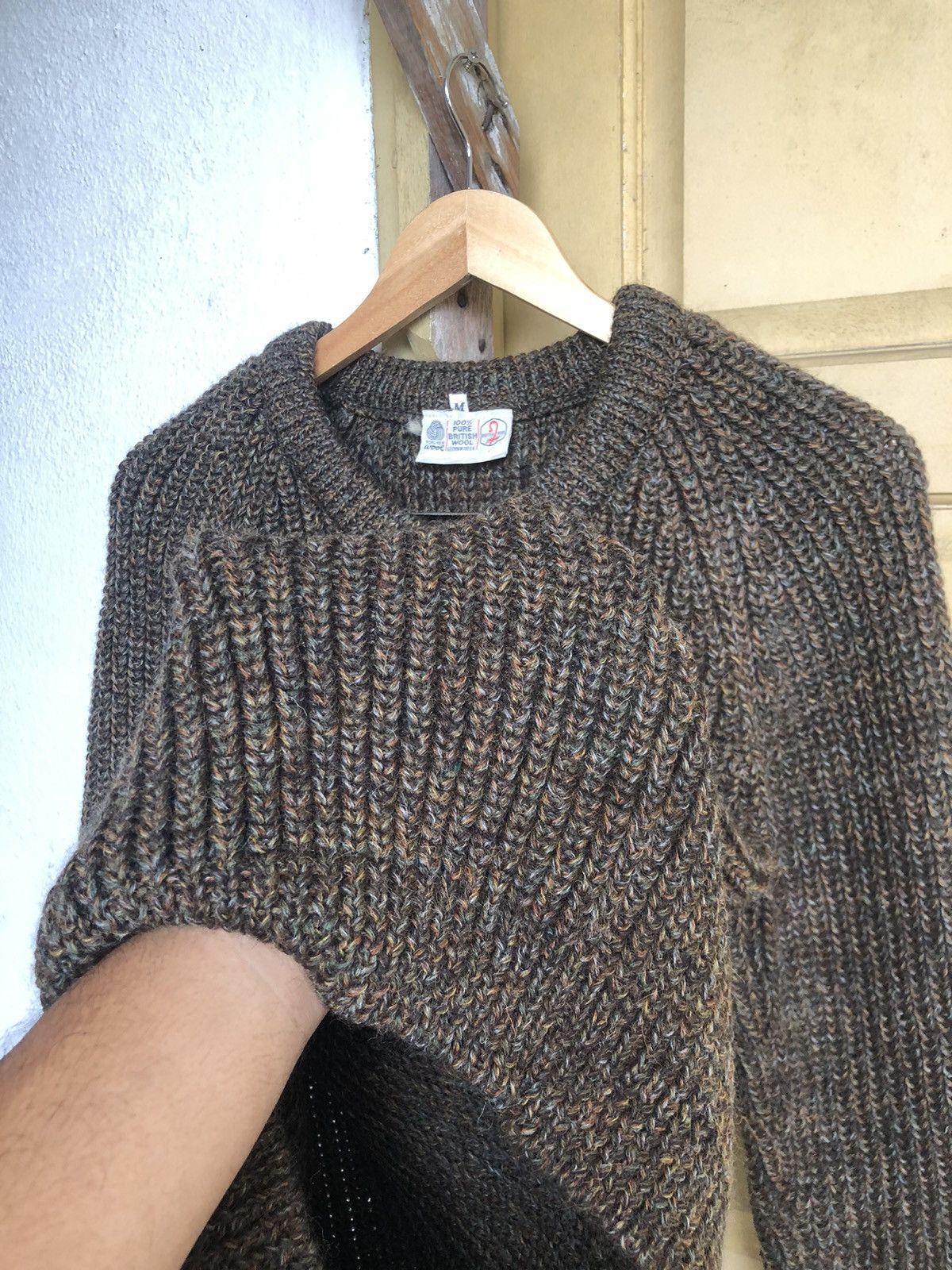 Handmade Vintage British Wool Minimalist Cable Knit Sweater Size US M / EU 48-50 / 2 - 14 Thumbnail