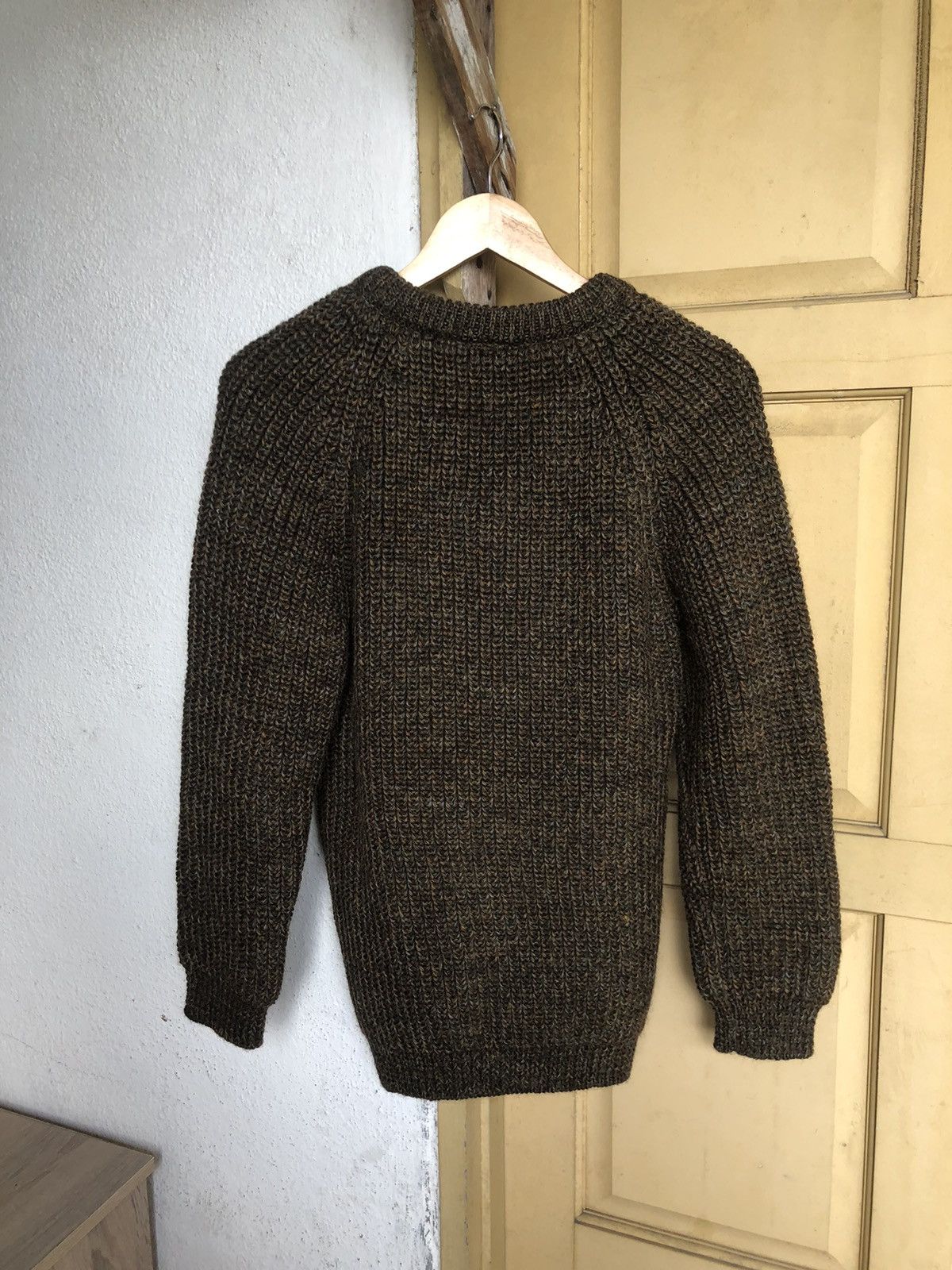 Handmade Vintage British Wool Minimalist Cable Knit Sweater Size US M / EU 48-50 / 2 - 18 Thumbnail