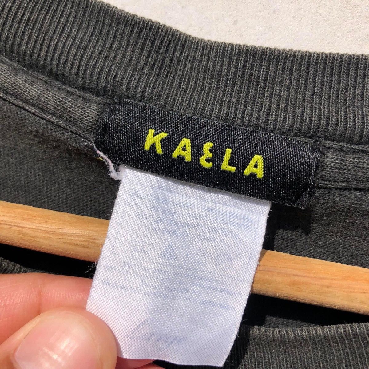 Band Tees 🔥Accept Binding Offer🔥 Kaela Kimura Japanese Pop Rock Size US L / EU 52-54 / 3 - 5 Thumbnail