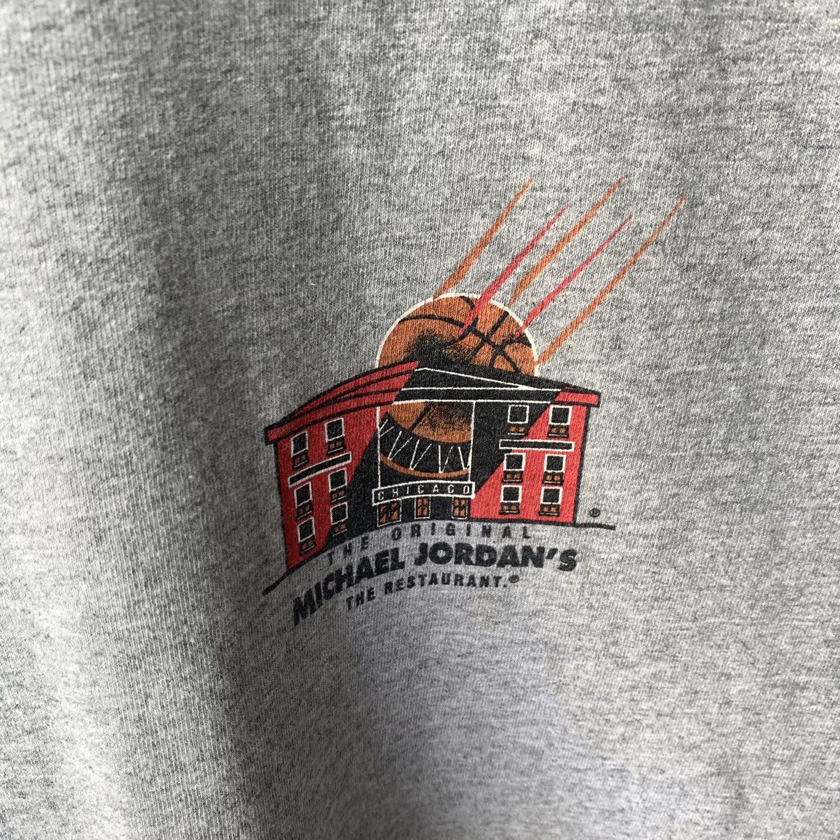 Nike Vintage Nike Micheal Jordan’s Restaurant Chicago 23 T-shirt Size US M / EU 48-50 / 2 - 4 Thumbnail
