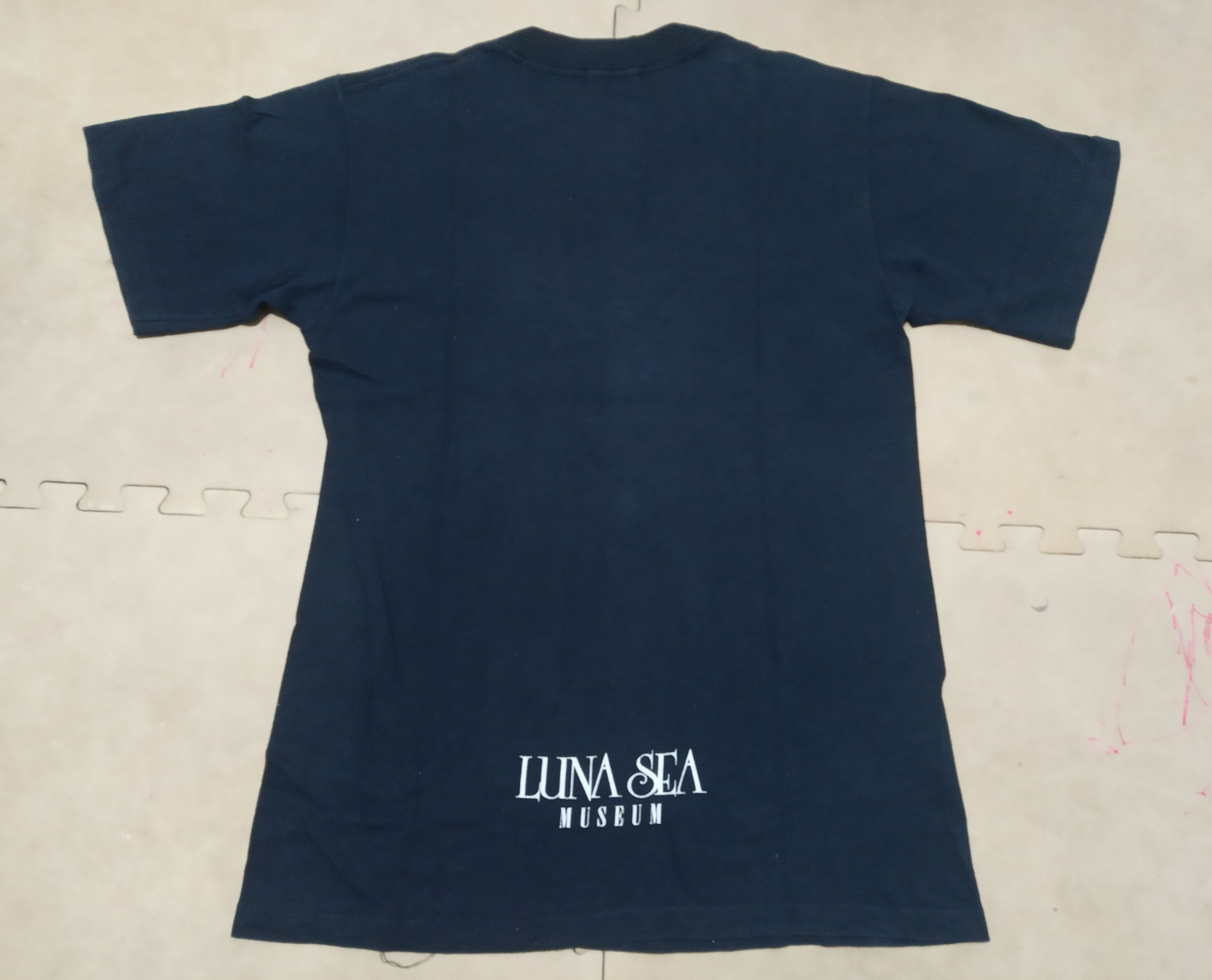 Band Tees 90s Luna Sea "Museum" Size US M / EU 48-50 / 2 - 2 Thumbnail