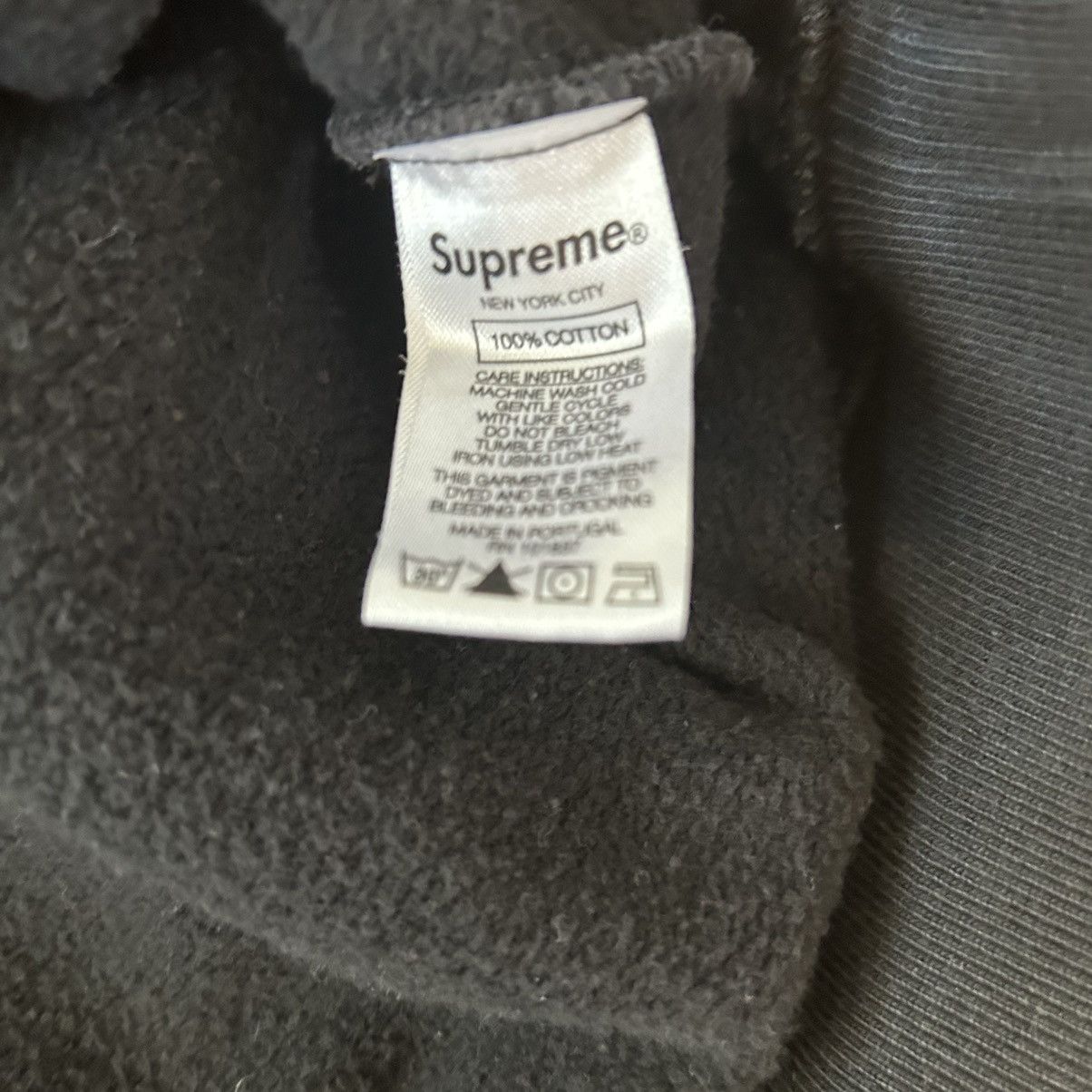Supreme Used Supreme Dipped Crewneck Black Medium Size US M / EU 48-50 / 2 - 4 Thumbnail