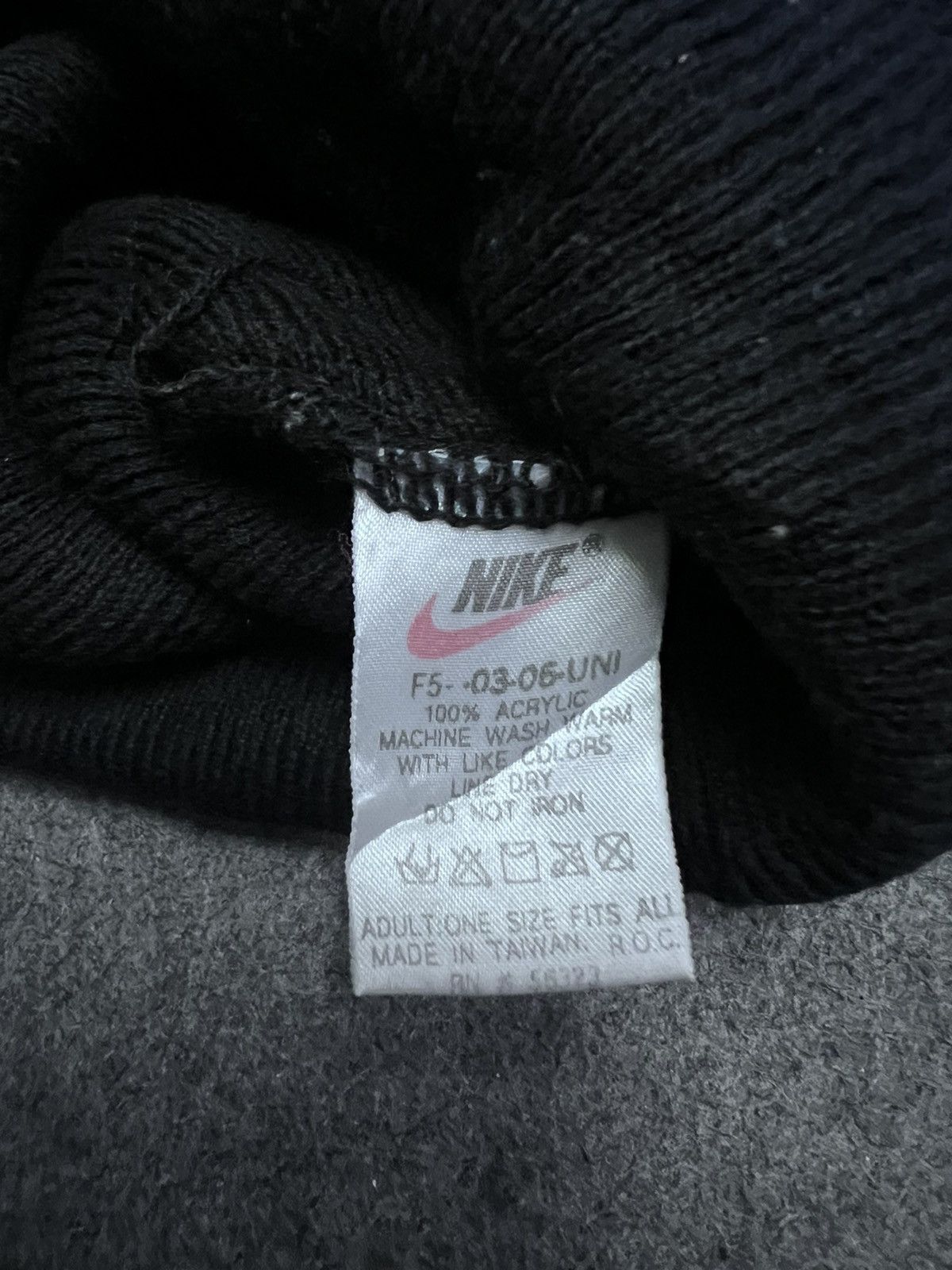 Nike × Vintage VINTAGE NIKE BEANIE HAT Size ONE SIZE - 6 Thumbnail