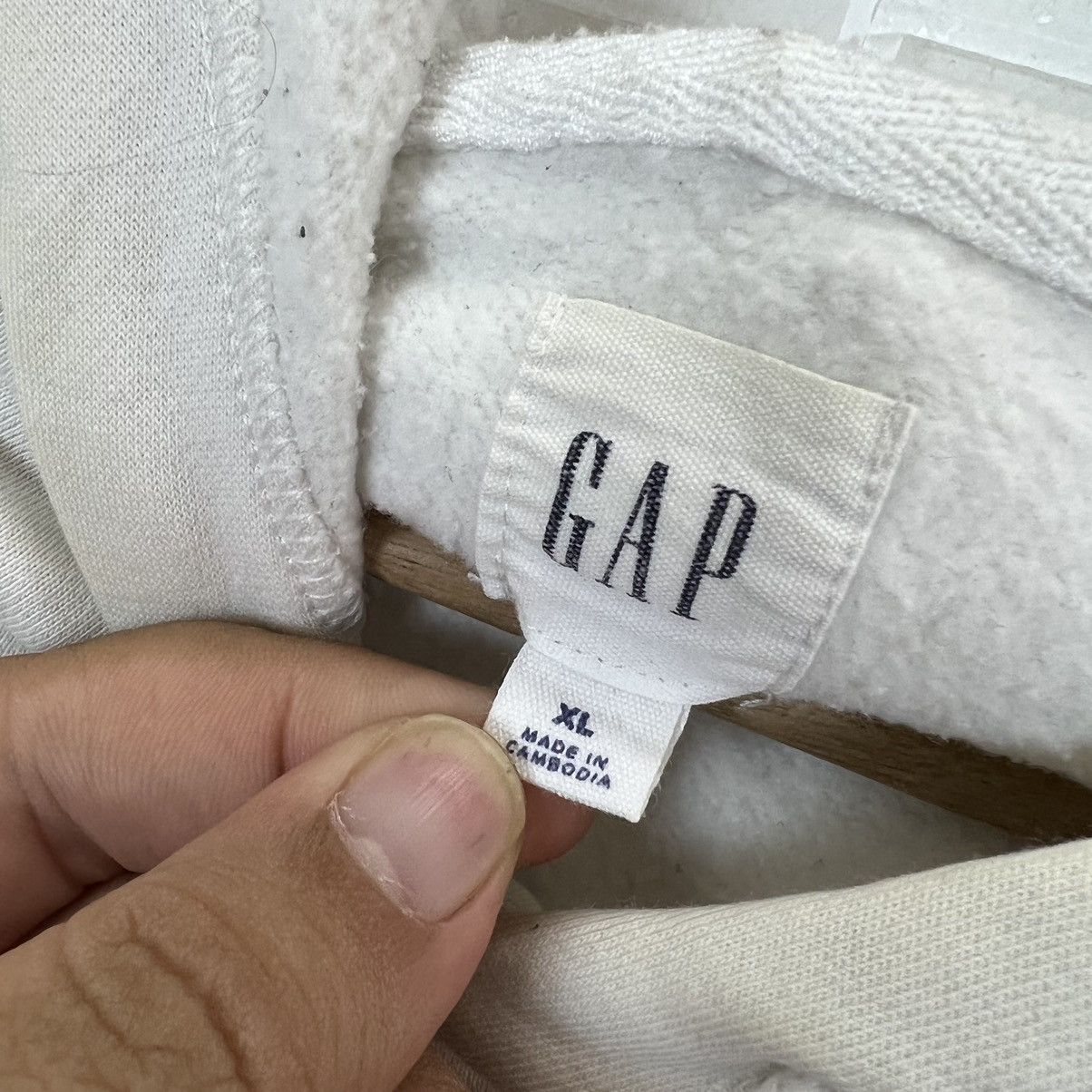 Japanese Brand VINTAGE HOODIE GAP EMBROIDERY BIG LOGO STREET WEAR Size US XL / EU 56 / 4 - 6 Thumbnail