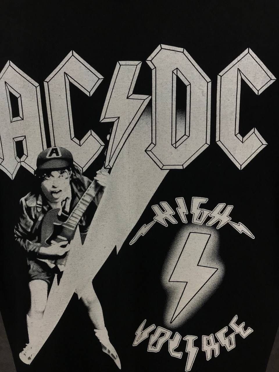 AC/DC AC/DC vintage rock band overprinted tee Size US M / EU 48-50 / 2 - 6 Thumbnail