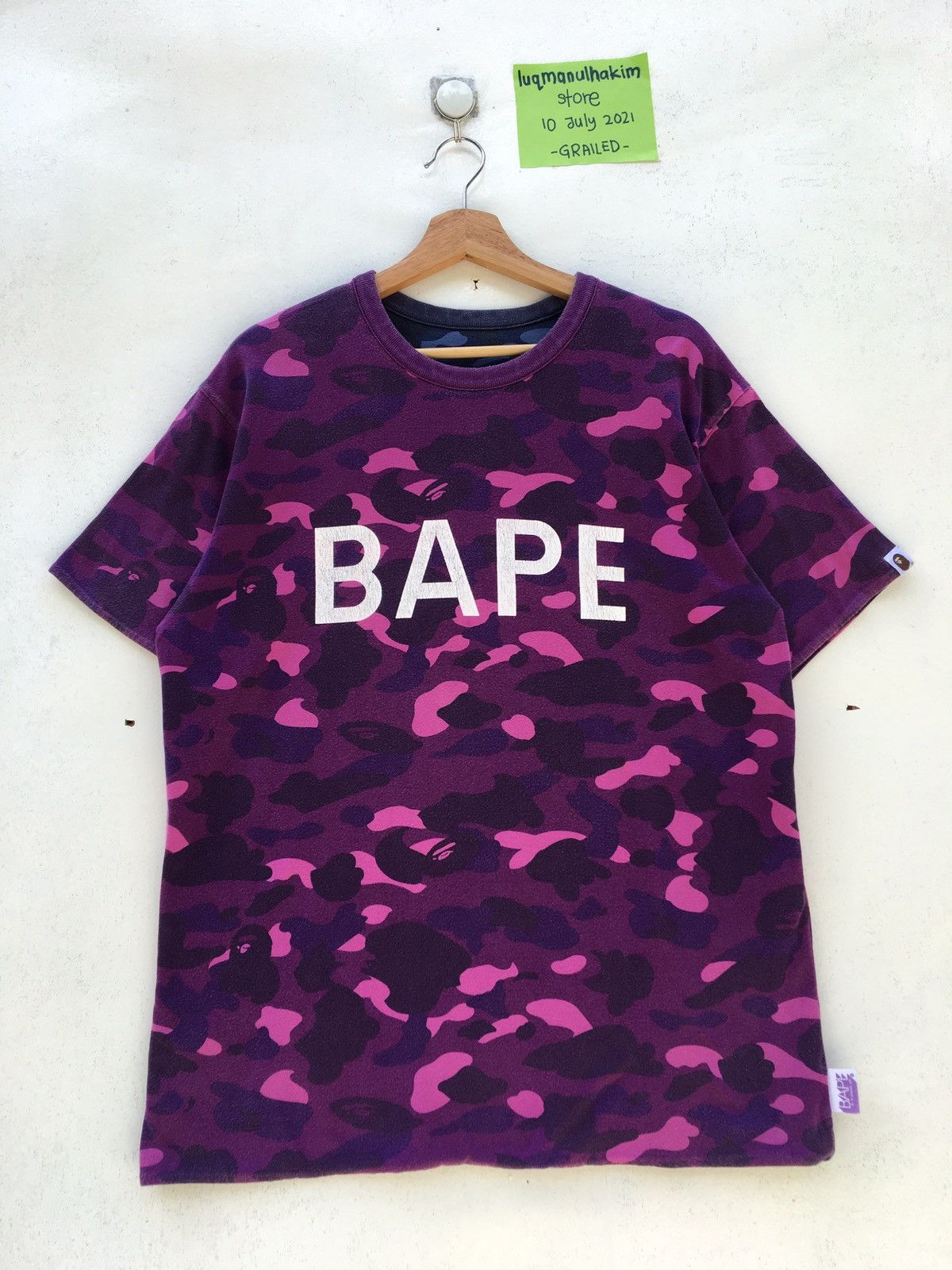 Bape Rare BAPE A Bathing Ape Colour Camo College Tee Reversible Size US L / EU 52-54 / 3 - 2 Thumbnail