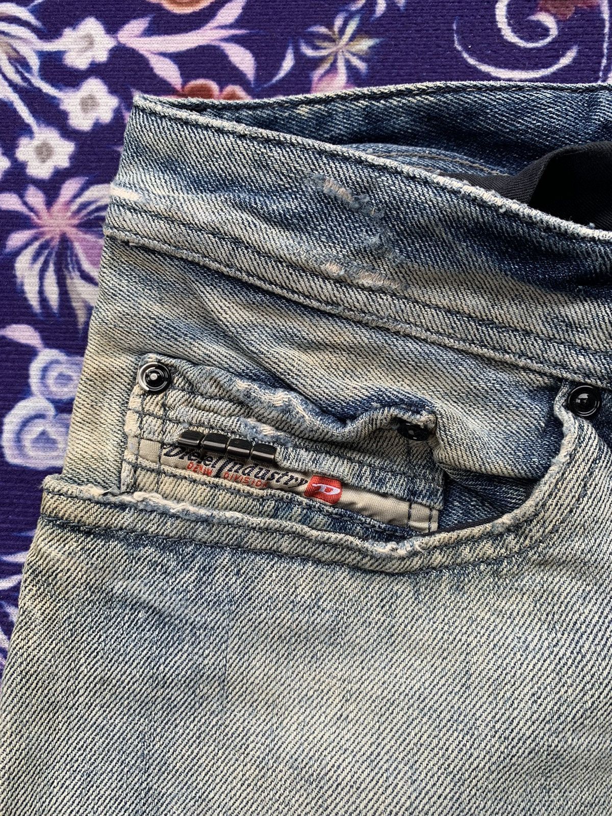 Diesel Vintage Diesel Industry Distressed Denim Size US 34 / EU 50 - 7 Thumbnail