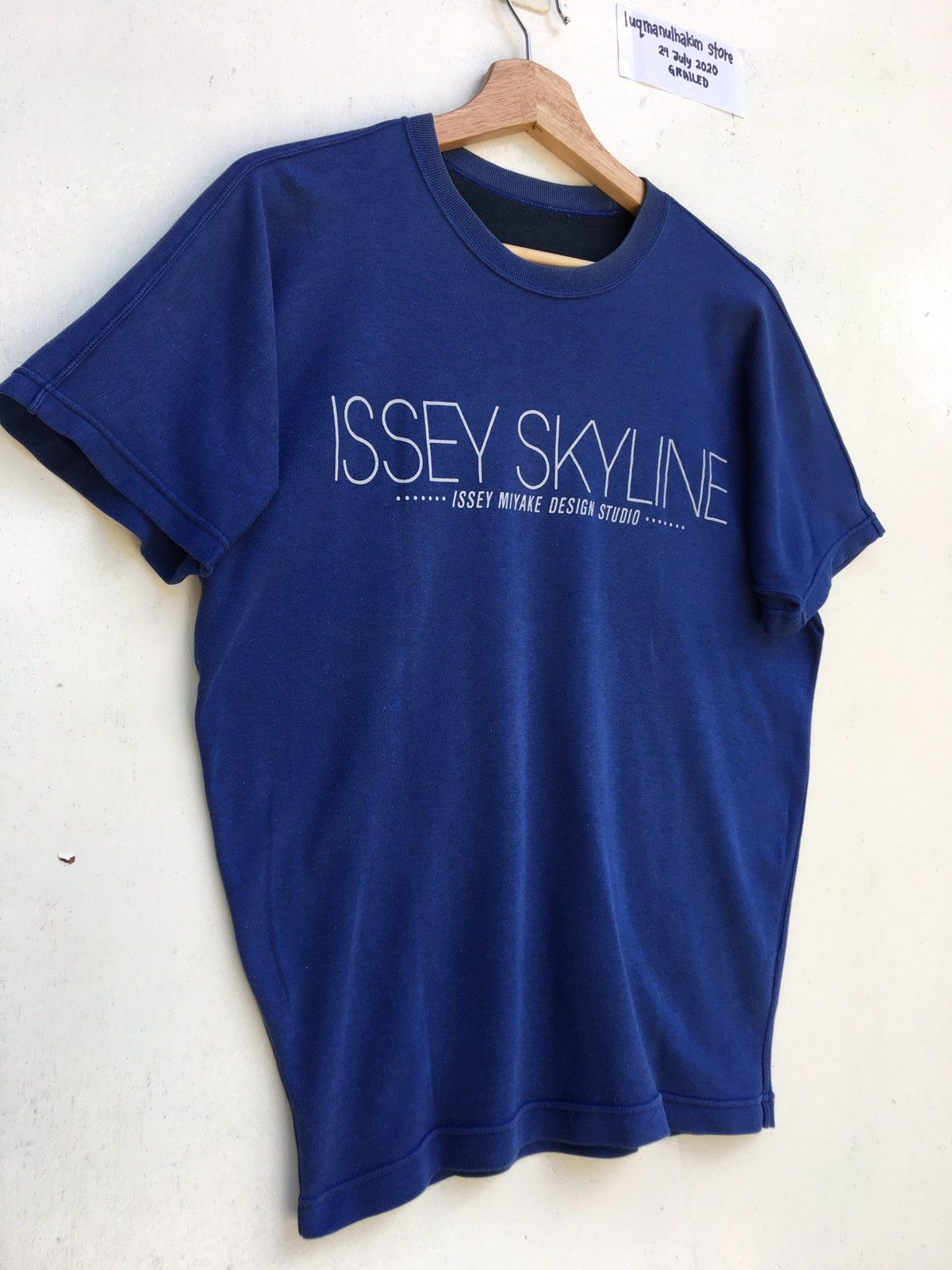 Issey Miyake Vtg 90s Issey Miyake Nissan Skyline Tshirt Slim Tapered Size US M / EU 48-50 / 2 - 3 Thumbnail