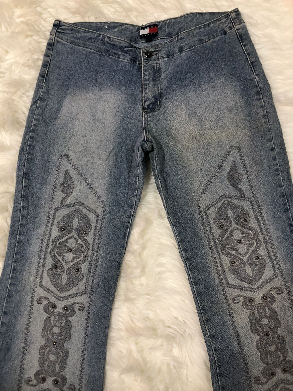 Tommy Hilfiger × Vintage Vintage Tommy Hilfiger embroider Bootcut flare jeans Size US 32 / EU 48 - 2 Thumbnail